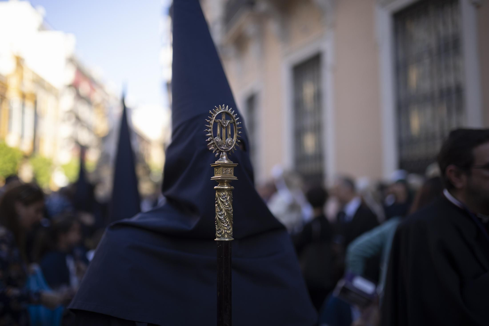 Miércoles Santo: Hermandad de la Santa Cruz de Huelva, en imágenes