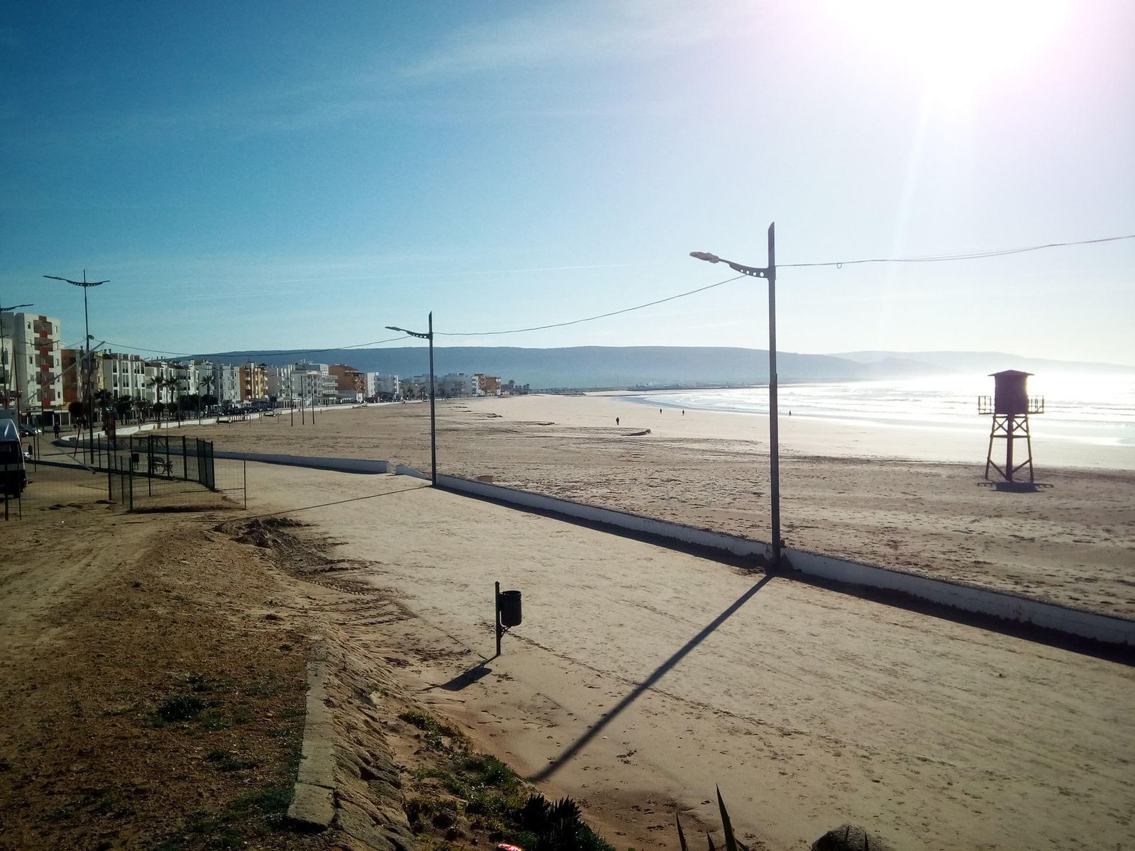 La playa del Carmen, en pleno centro de la población, una de las señas de identidad barbateñas.