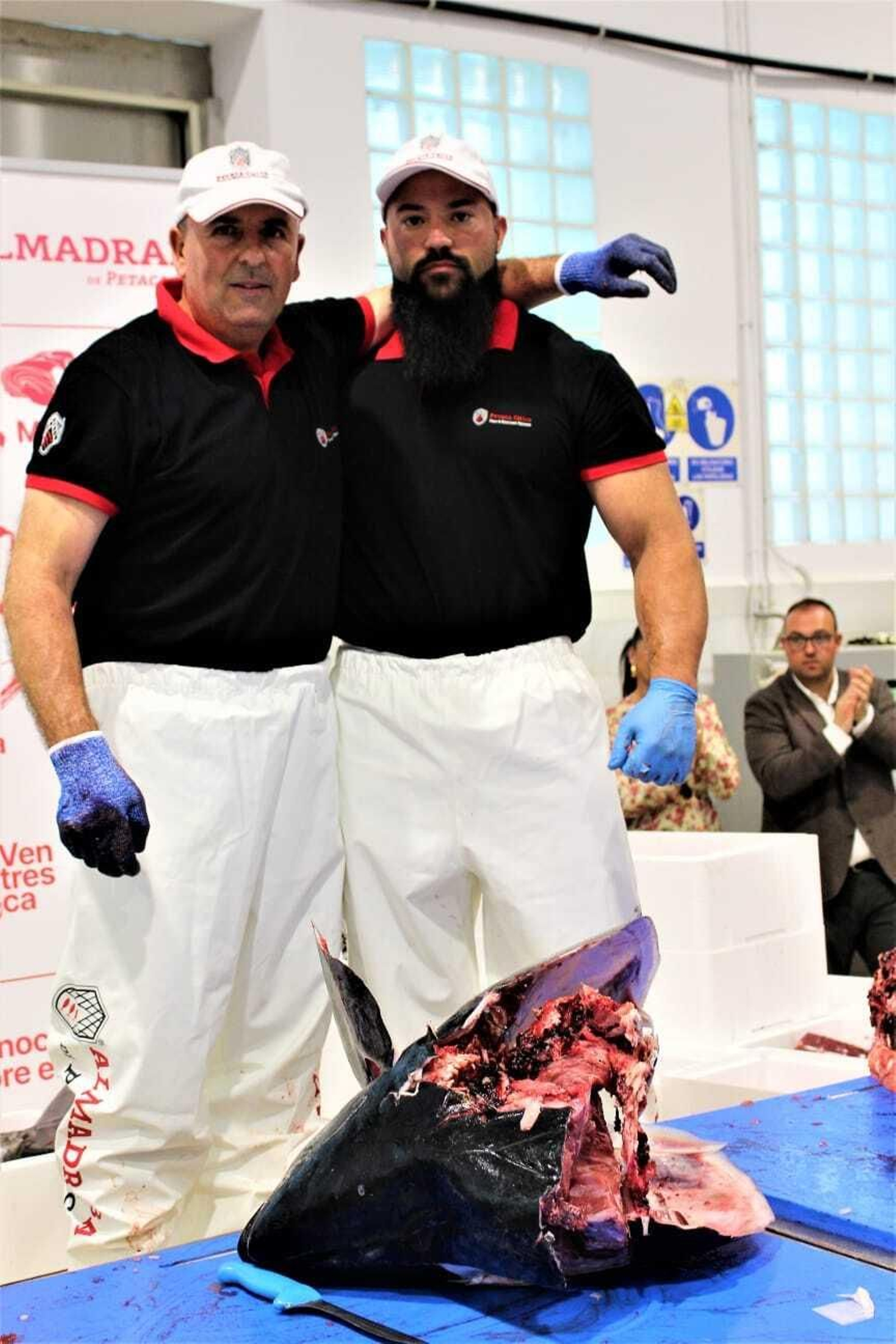 La Feria del Atún de Barbate 2024, en imágenes: ronqueo y showcooking entre tapas del mejor atún