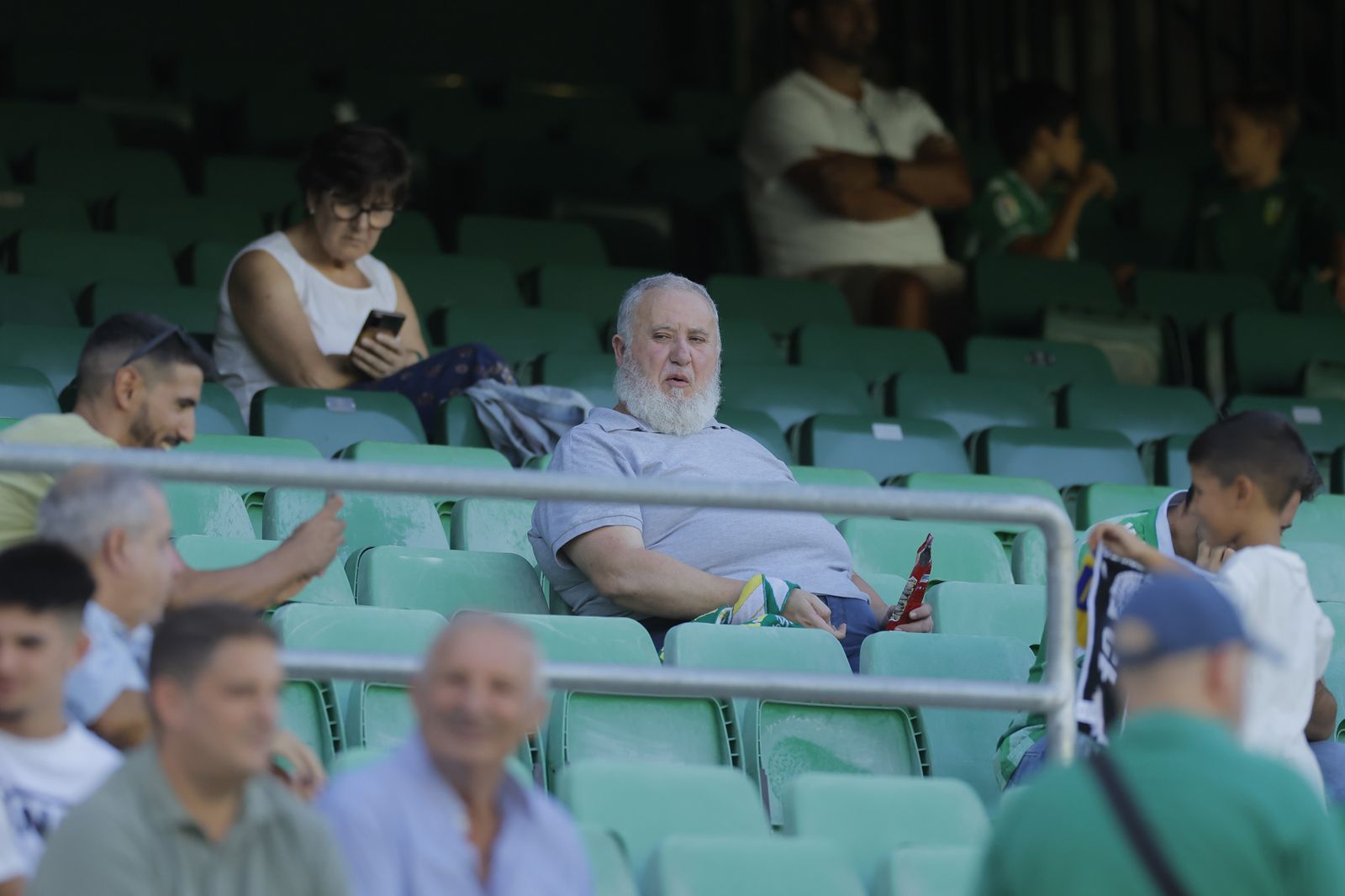 Búscate en las fotos del Betis-Cádiz