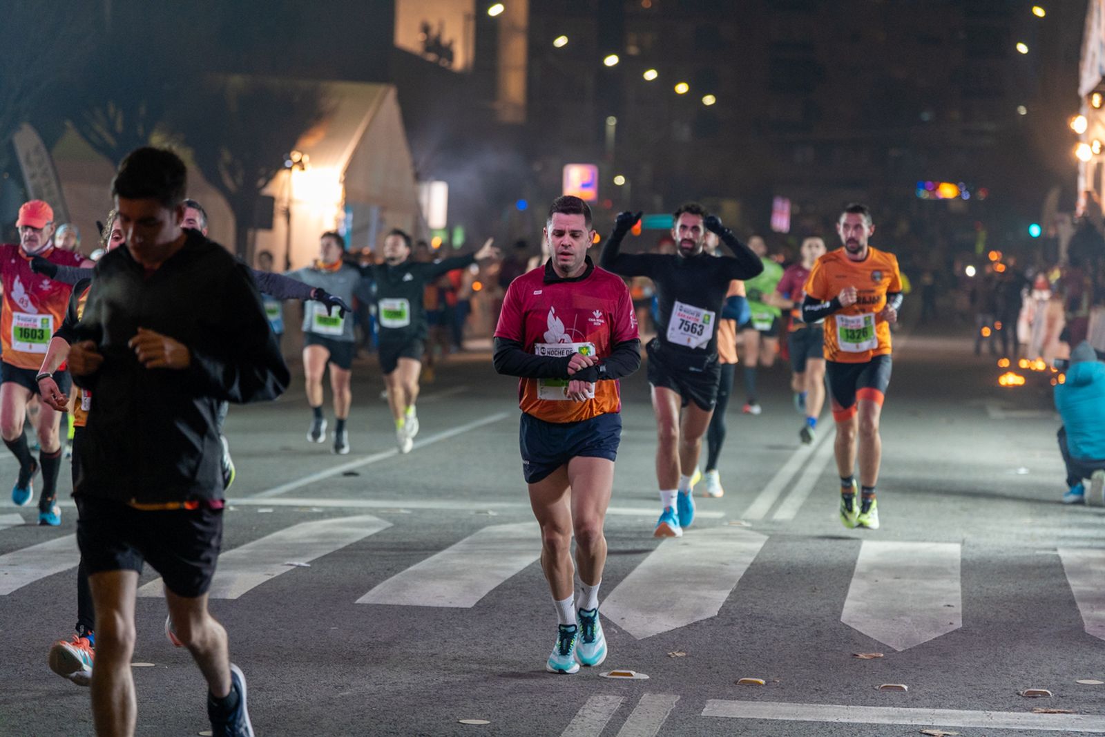 En imágenes: búscate en tu llegada a meta de la Carrera de San Antón 2026 (6)