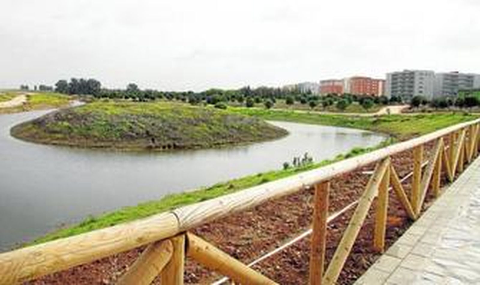 El Parque Tamarguillo, en el Parque Alcosa, es la zona verde afectada por el proyecto de la SE-35.
