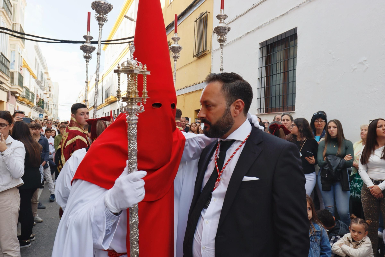 Imágenes de la salida de Humildad y Paciencia en la Semana Santa de Chiclana 2025