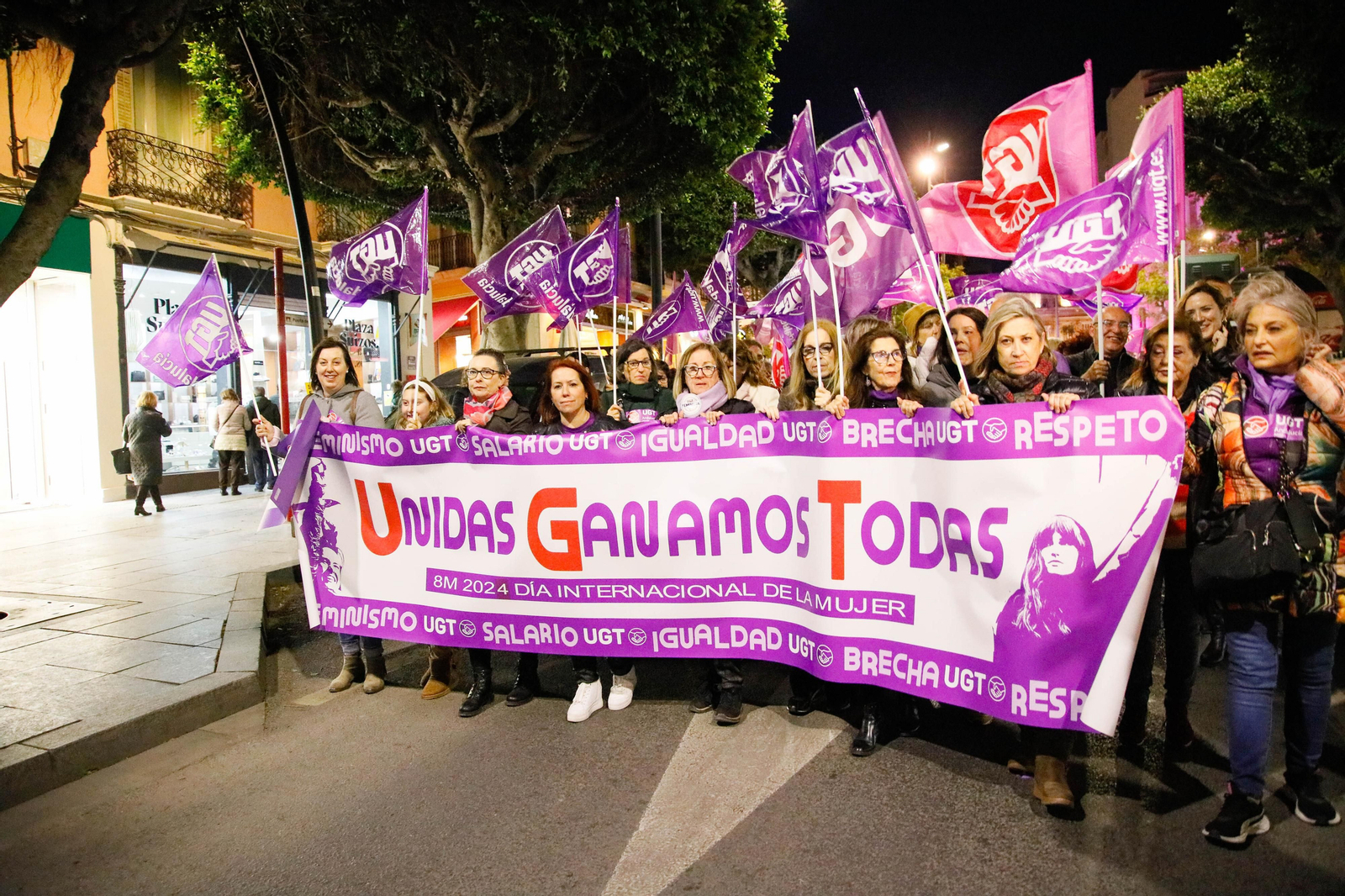 Galería de imágenes por el día de la mujer en Almería