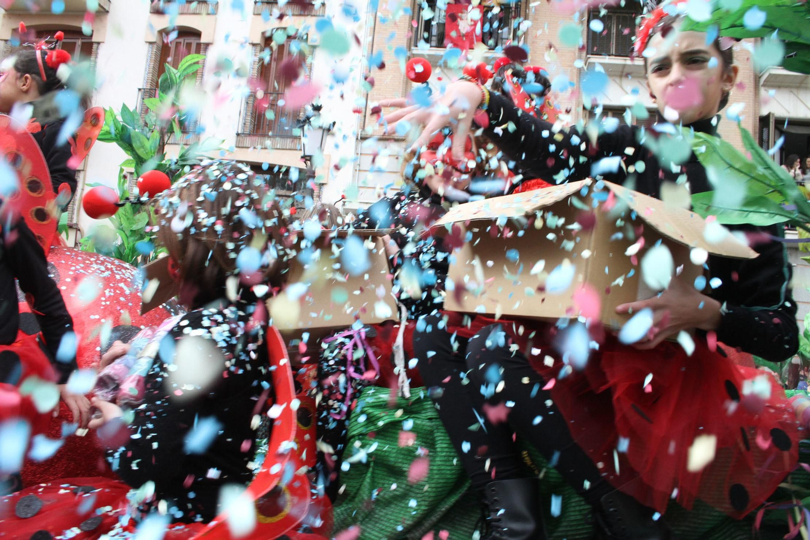 Cabalgata de los Reyes Magos 2018: Melchor, Gaspar y Baltazar adelantan su salida para llenar de ilusión las calles de Huelva