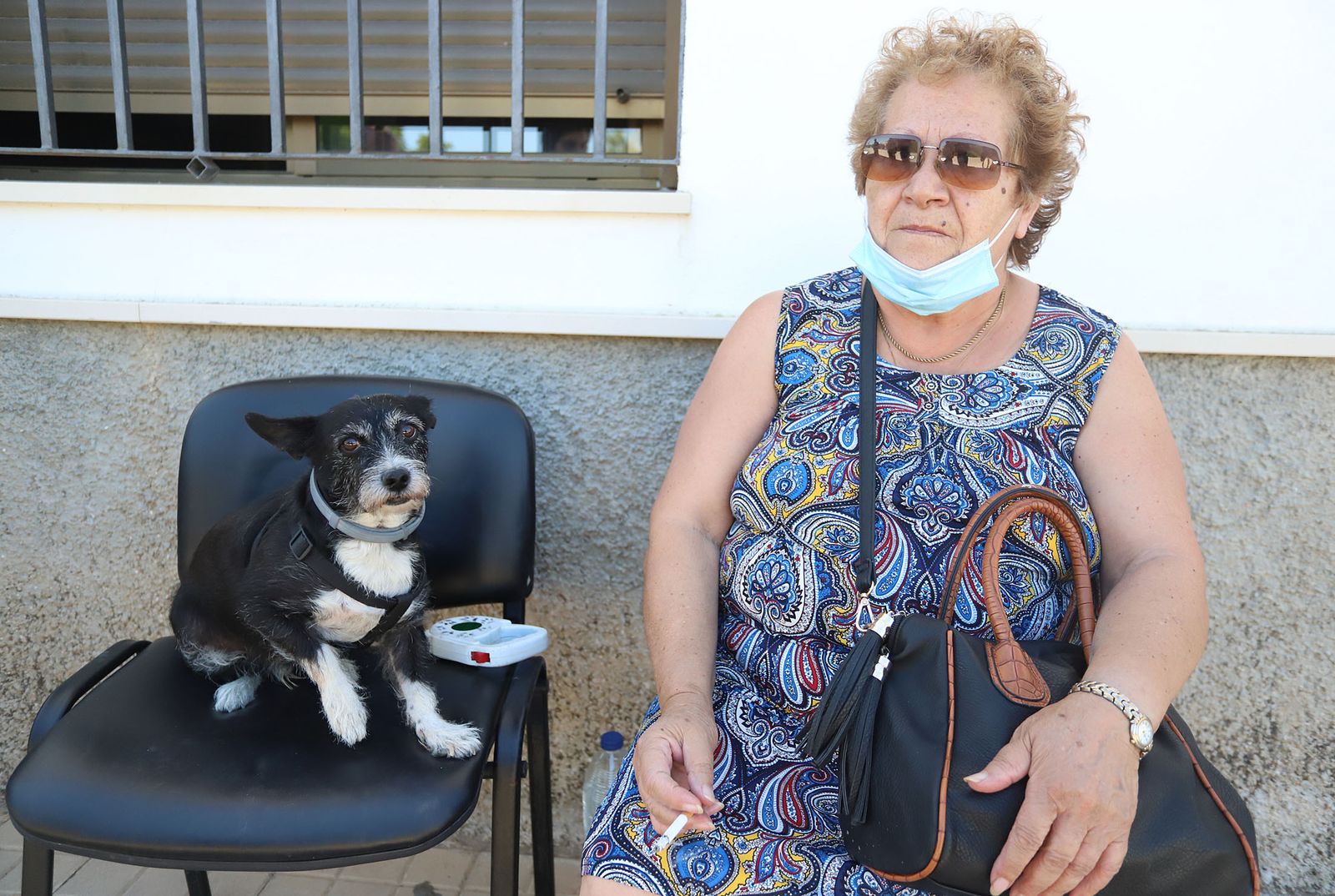 Las imágenes mas destacadas de los vecinos de la Zarza-Perrunal realojados por el incendio de Almonaster la Real