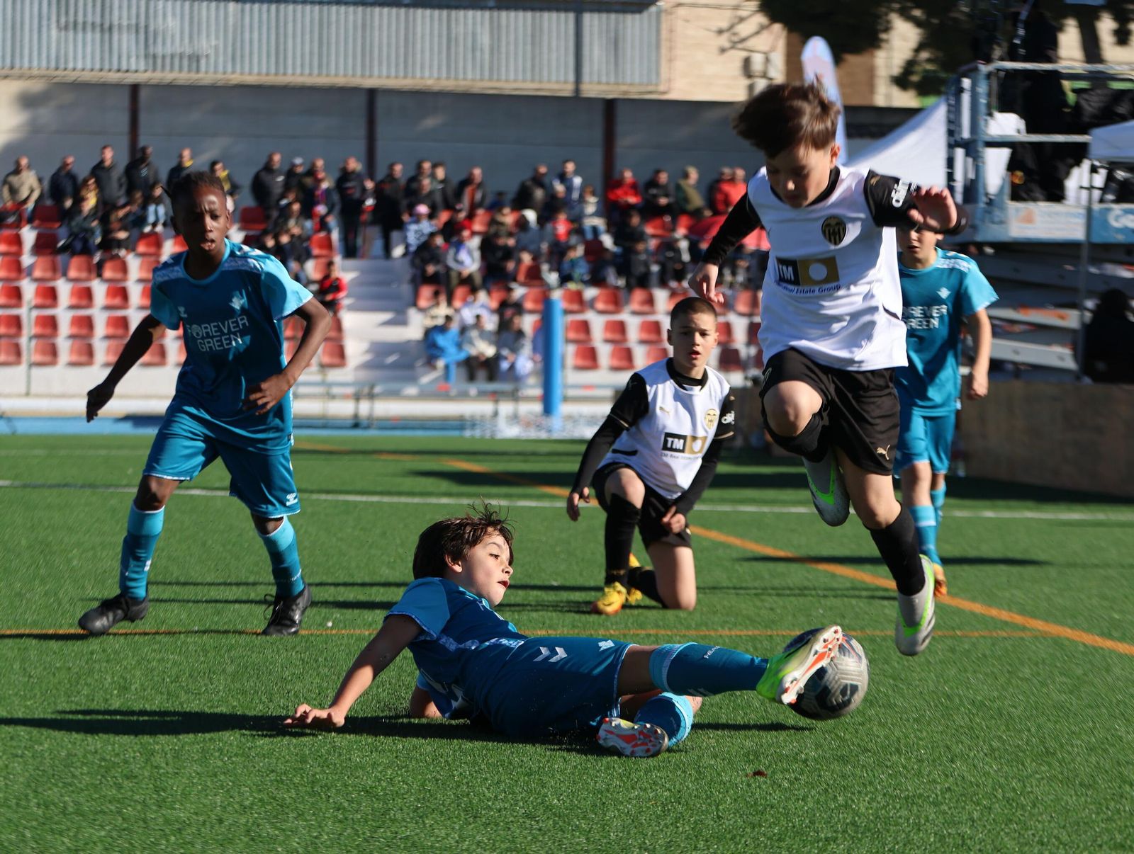 Las mejores imágenes de la jornada final del Torneo Benjamín de Pinos Puente