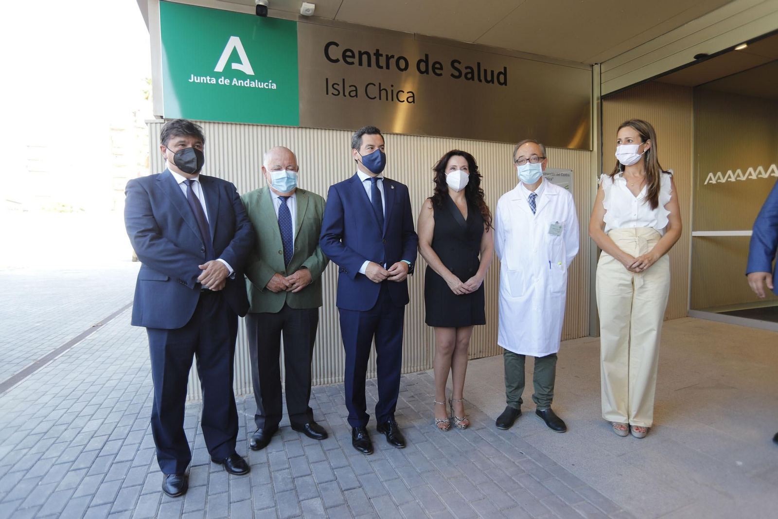 Imágenes de la inauguración del Centro de Salud de Isla Chica en Huelva