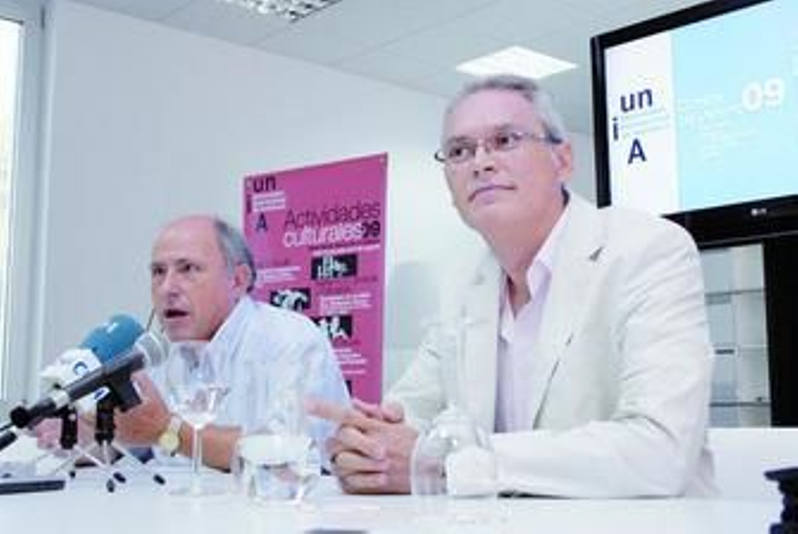 Benito de la Morena y Francisco Javier López Narbona ayer en la sede Iberoamericana de la UNIA.