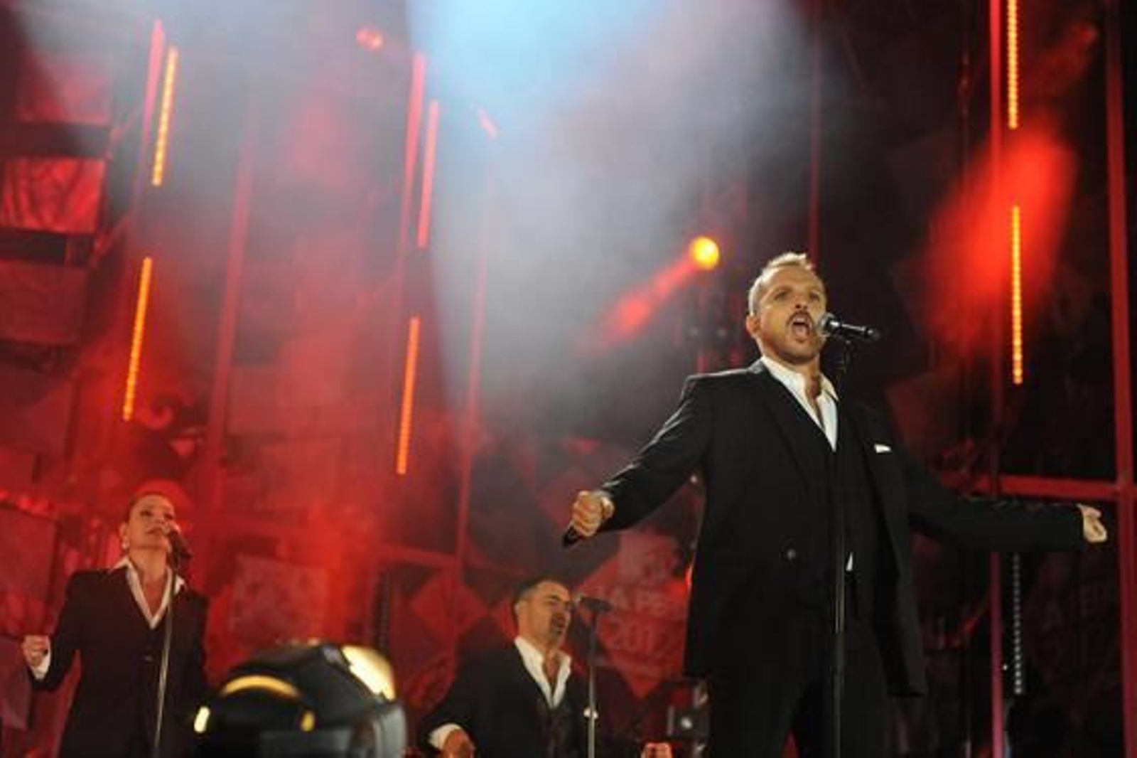 Miles de personas asisten al macroconcierto de la MTV en San Fernando. /Fotos: Rioja · Elías Pimentel