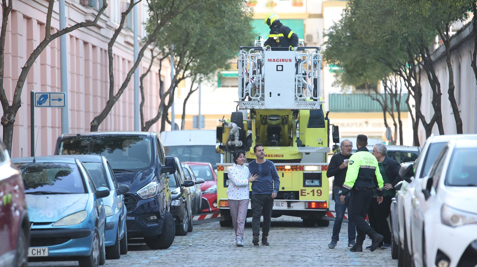 Grave incendio en un ático en Jerez