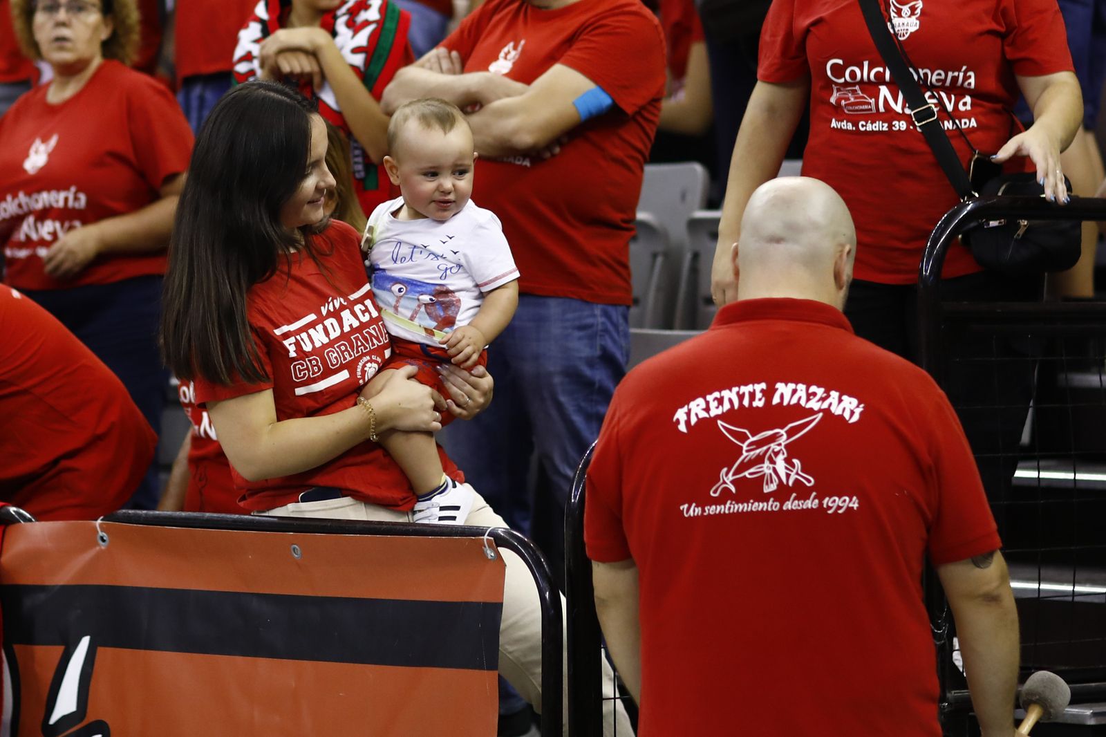 Encuéntrate en las gradas del Palacio de Deportes
