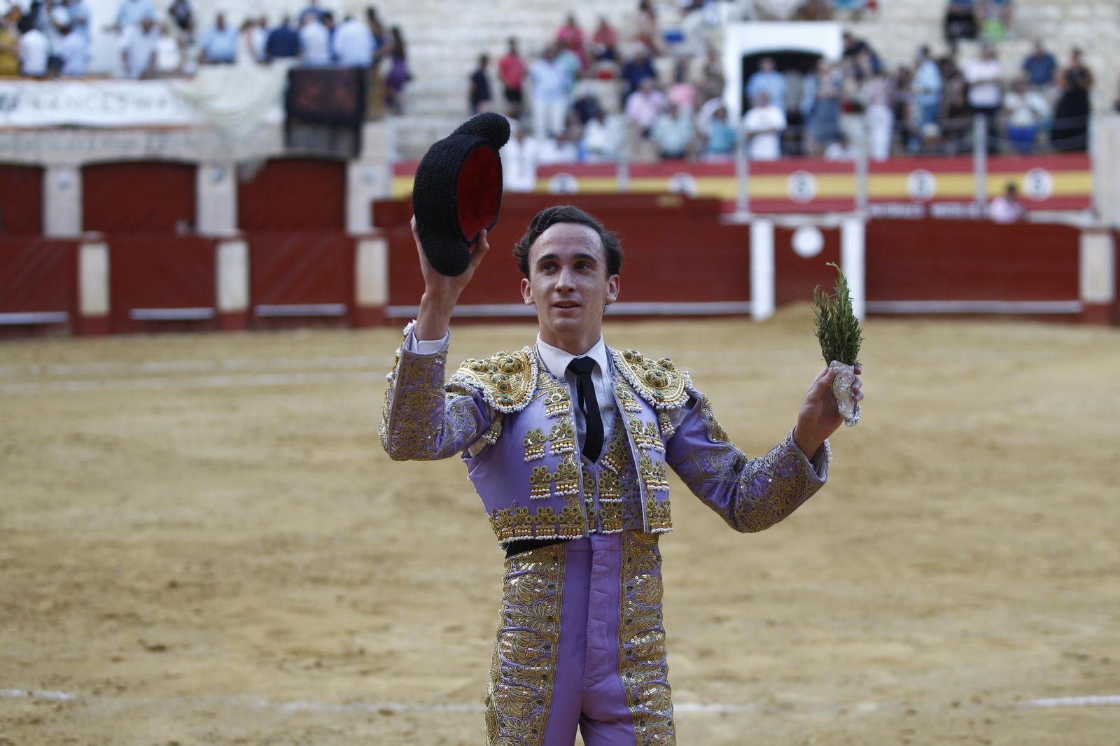 Imágenes de la novillada de la Feria de Almería 2025