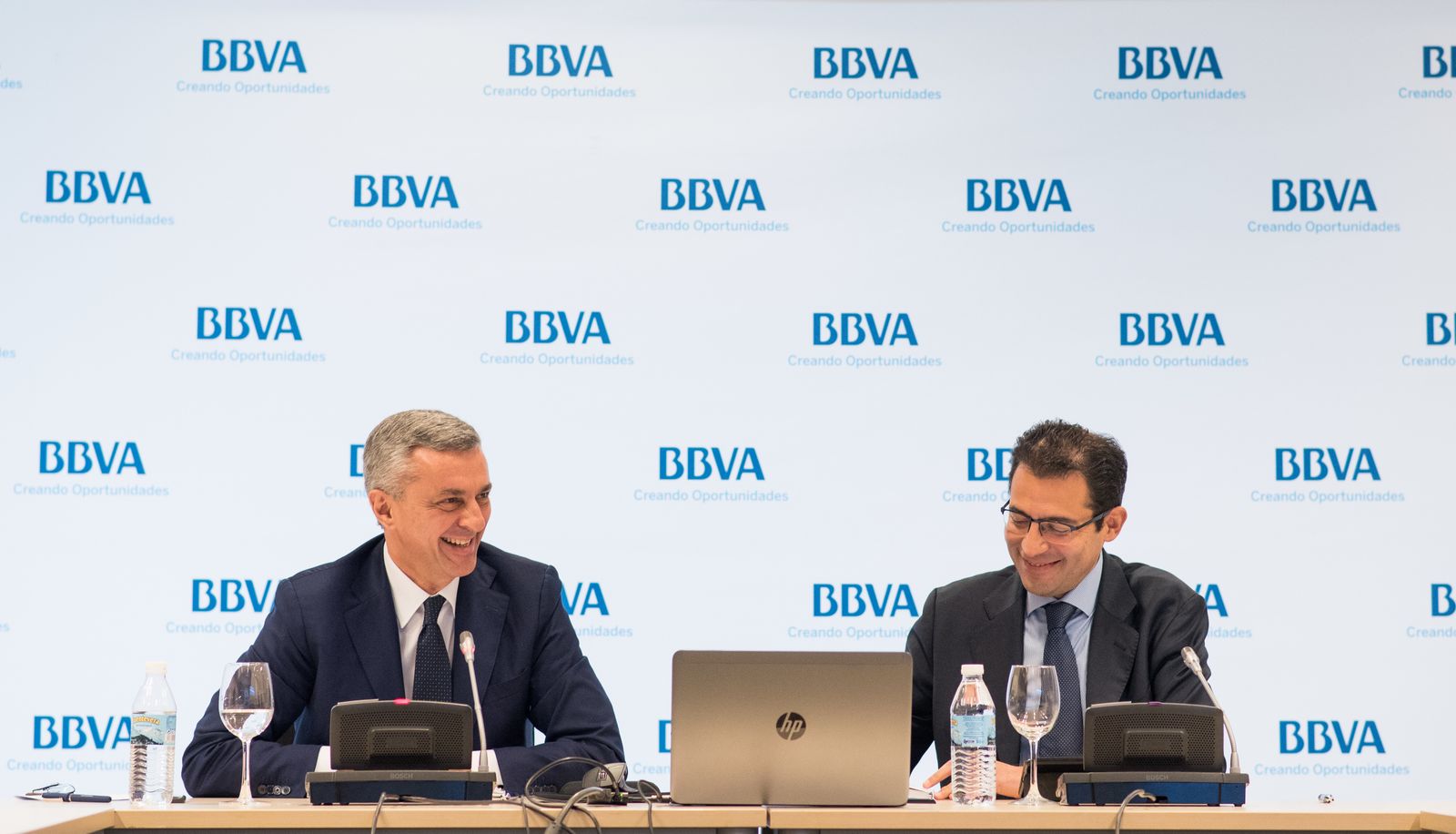 José Ballester, director del Territorio Sur de BBVA, y Miguel Cardoso, economista jefe de BBVA Research para España y Portugal, hoy en Sevilla.