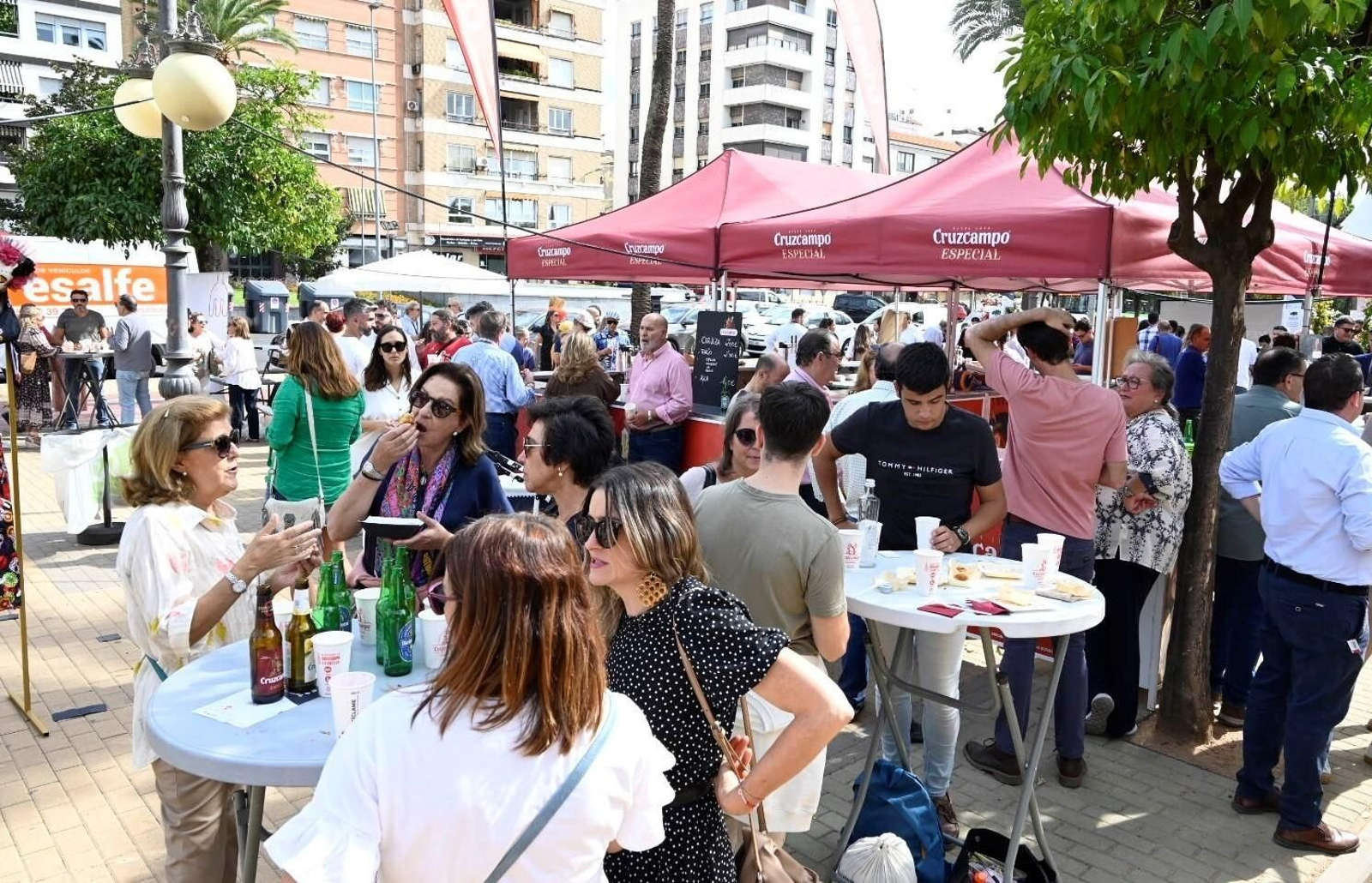 El Córdoba Califato Gourmet en el Paseo de la Victoria, en imágenes