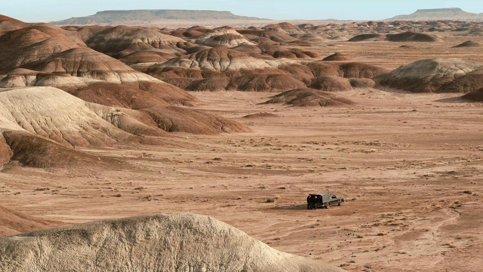 Espacios abiertos, horizontalidad y puesta en escena cinematográfica en 'El Camino'.