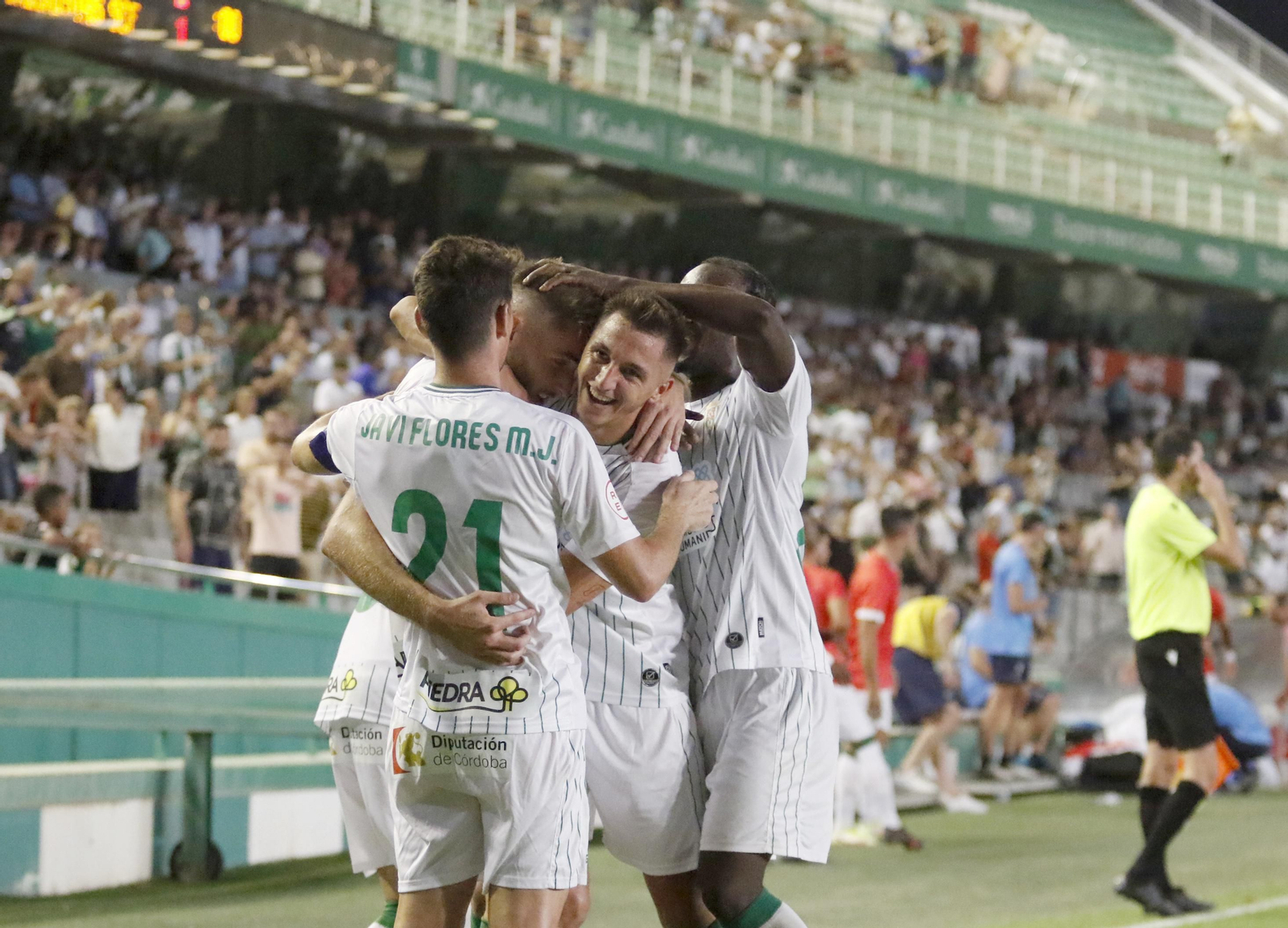 Javi Flores, Carracedo, Casas y Diarra celebran un gol ante Unionistas de Salamanca.
