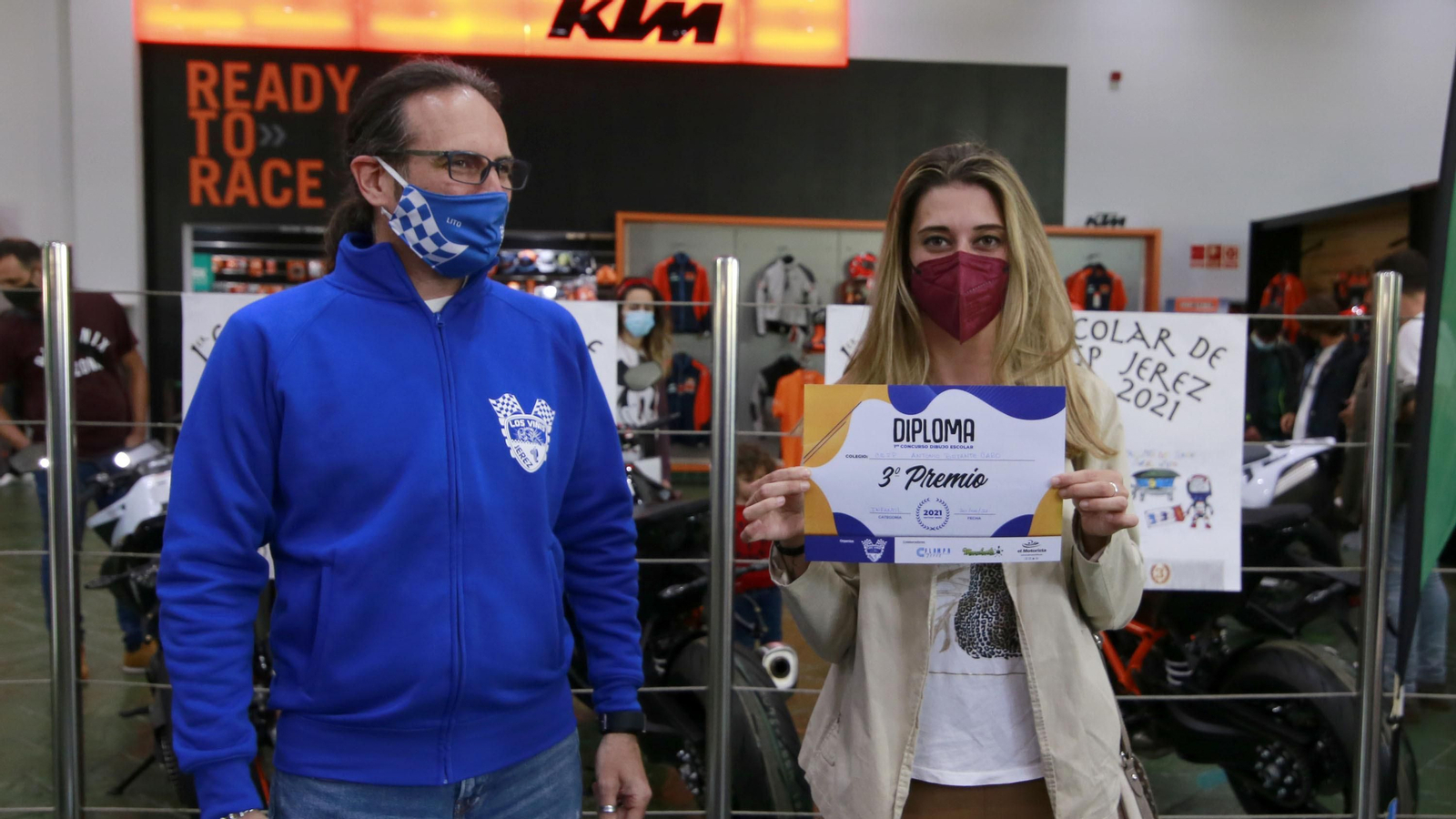 Entrega de premios en El Motorista del Concurso de Dibujo Escolar MotoGP.