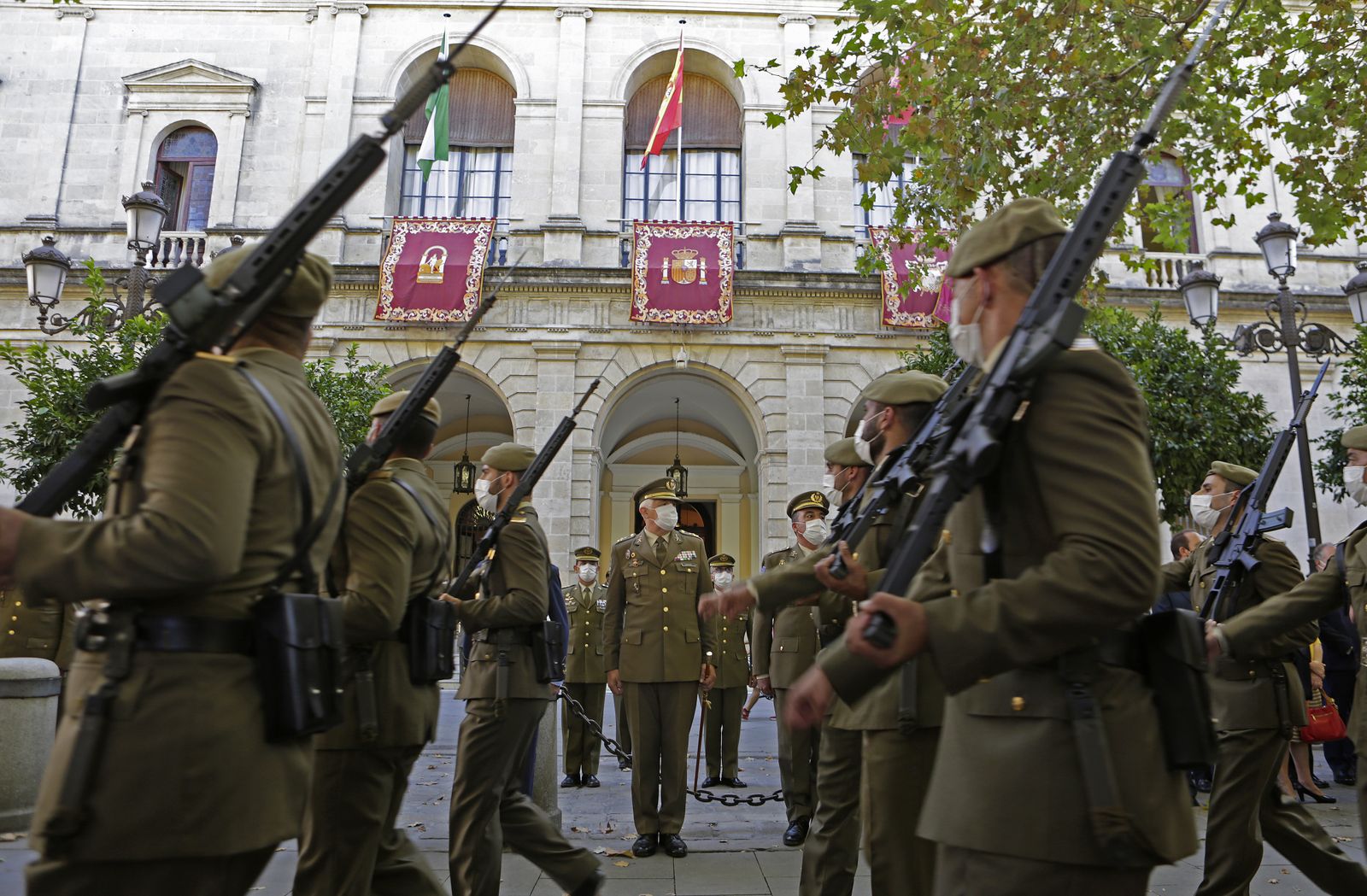 Acto militar por el Día de la Hispanidad