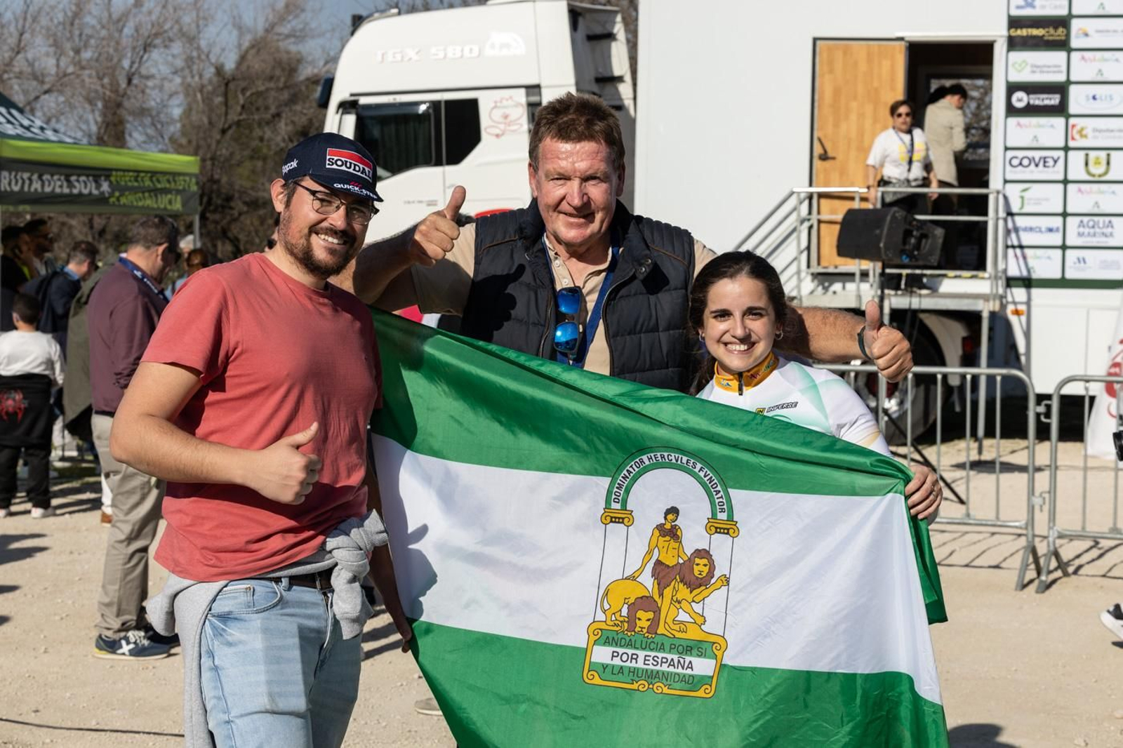 En imágenes: Torredelcampo disfruta de la meta de la Vuelta de Andalucía