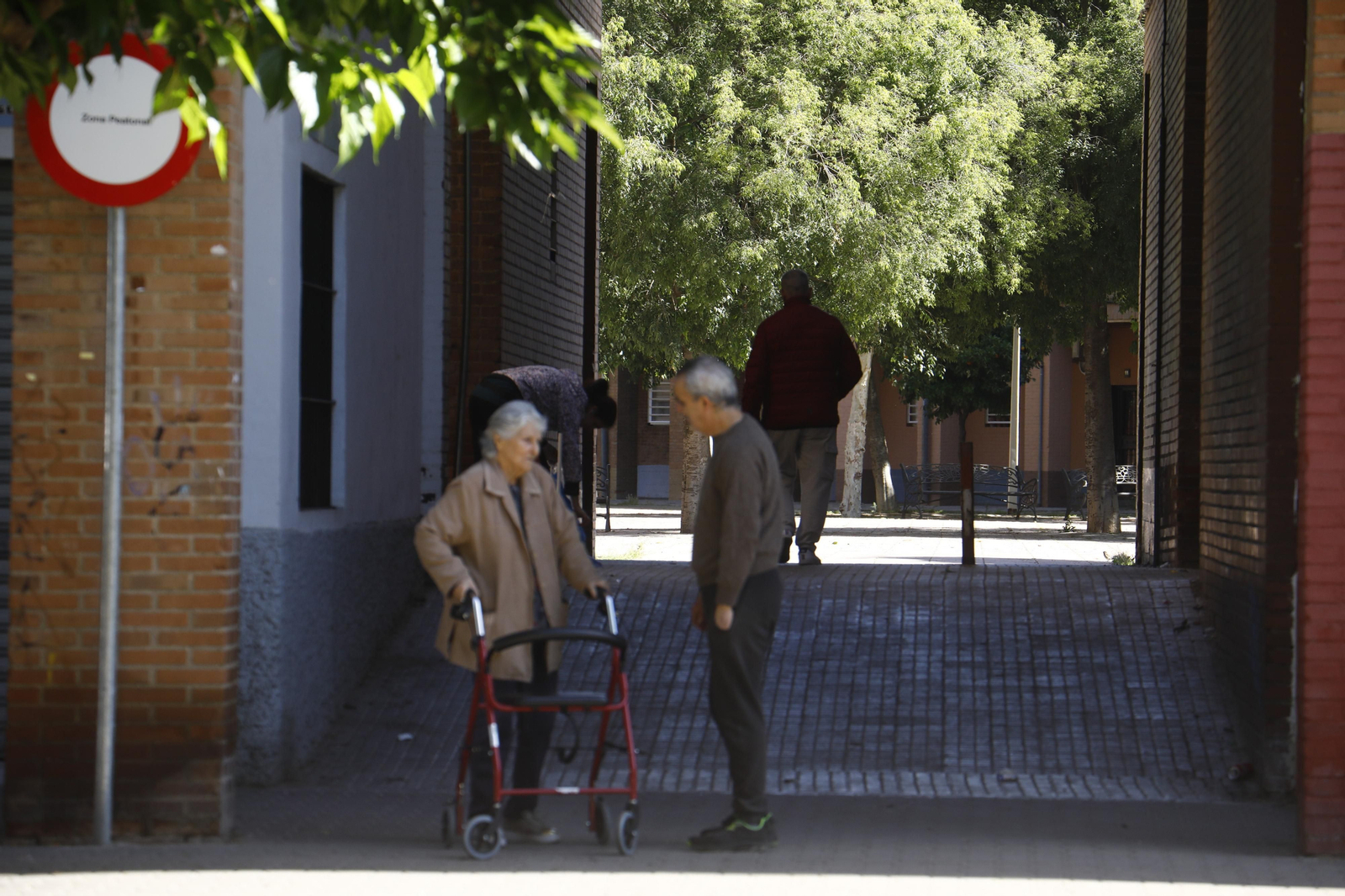 El deterioro del barrio de Las Moreras de Córdoba, en imágenes