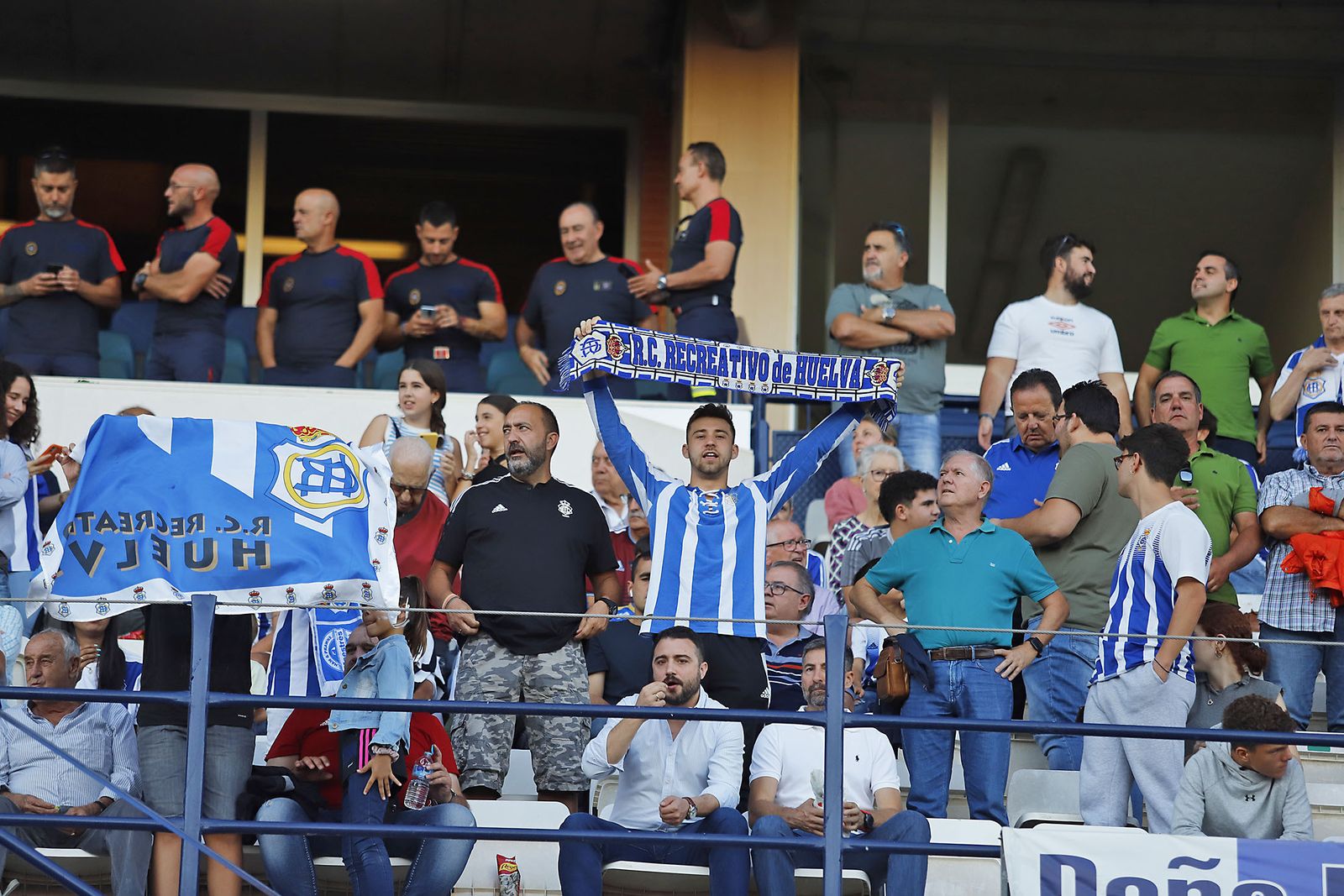 Imágenes del ambiente en el encuentro entre el Recreativo de Huelva y el CD Castellón