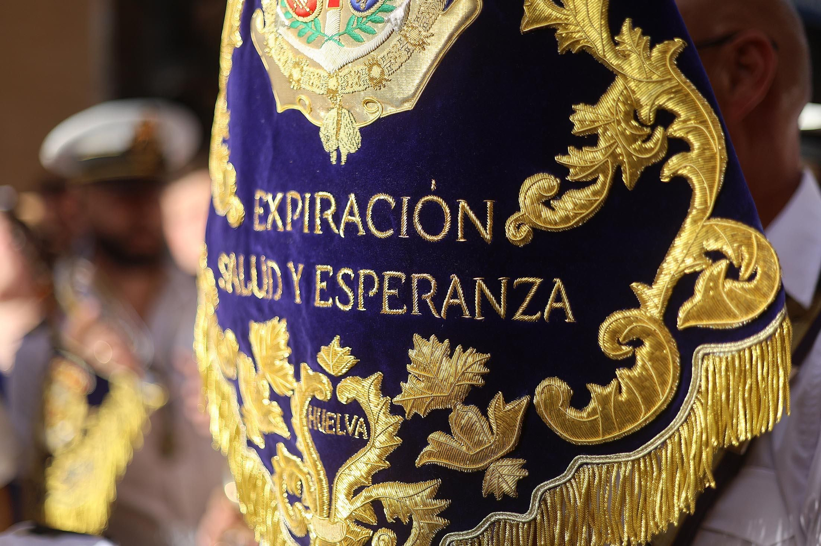 Imágenes de la procesión extraordinaria de la Virgen de la Esperanza por las calles de Huelva