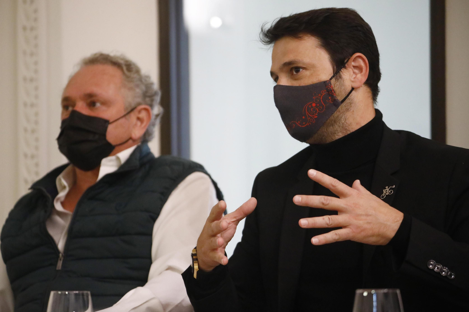 La mesa de redacción de 'el Día' sobre comercio digital, en fotografías