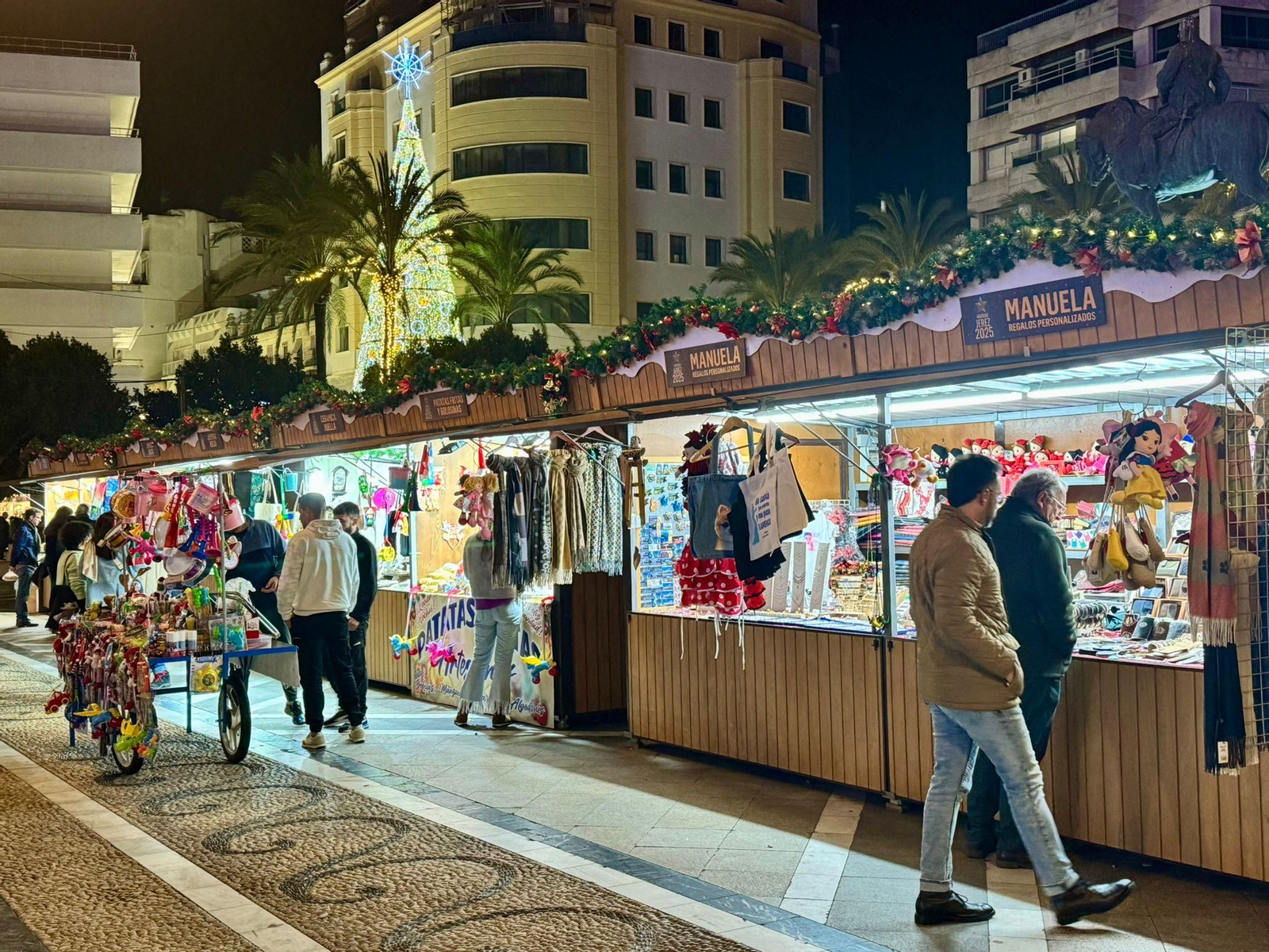 Mercado Navideño en la Plaza del Arenal, Jerez. BBBBB.jpeg