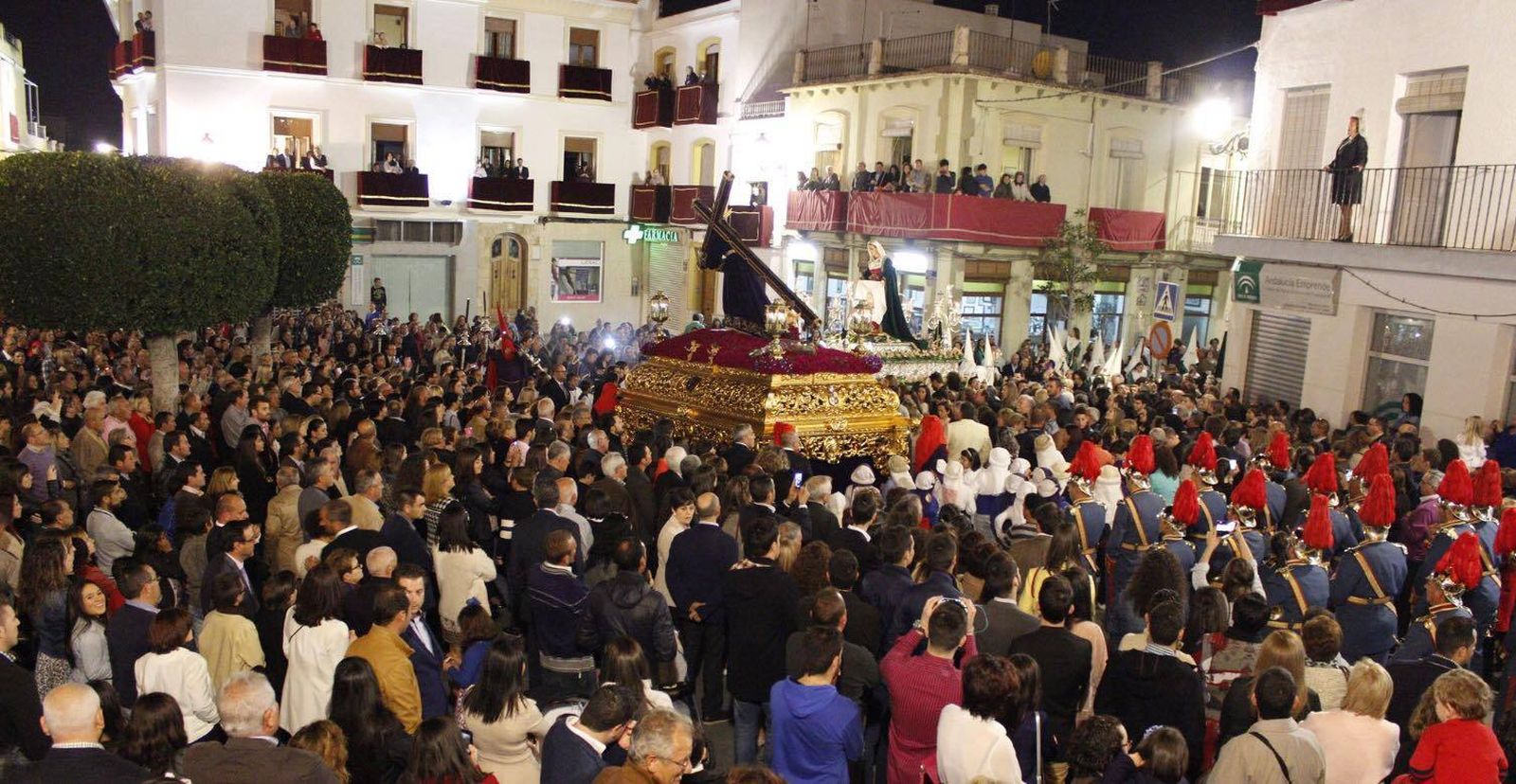 La Semana Santa de Berja congrega todos los años a miles de turistas.