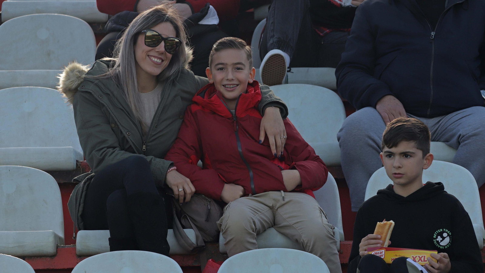 Fotos de la afición en el Nuevo Mirador