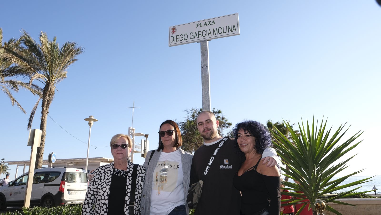 Imágenes de la Inauguración de la Plaza Diego García Molina, hostelero que fue Presidente de ASHAL