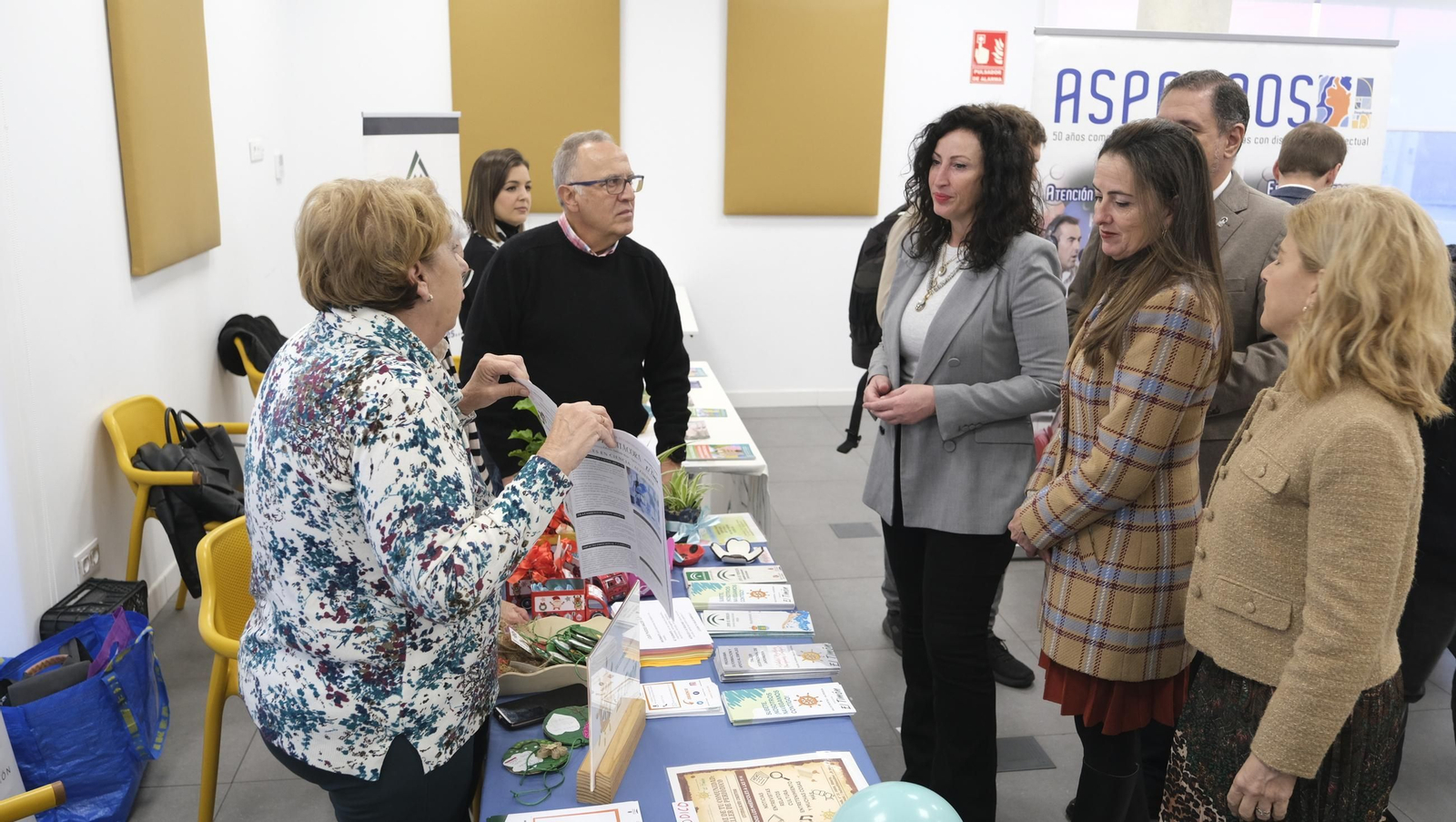 Imágenes de la Jornada de Puertas Abiertas de Asociaciones en el Espacio Alma