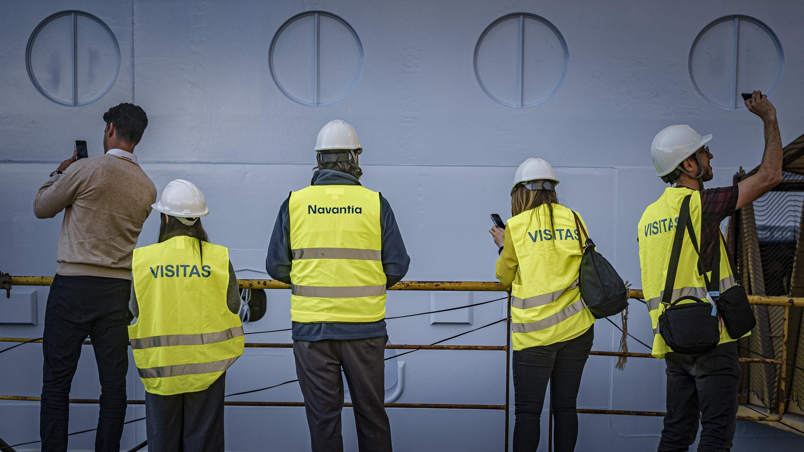 Las imágenes del interior del crucero 'Allure of the Seas' que se encuentra reparando en navantia Cádiz
