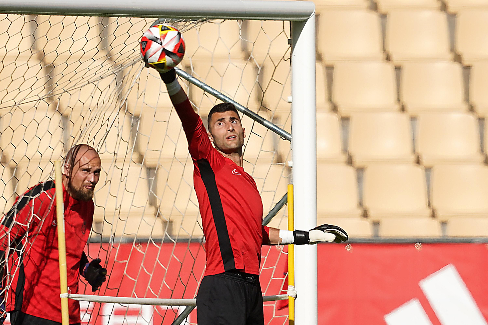 Imágenes del buen ambiente entre el Athletic y el Mallorca