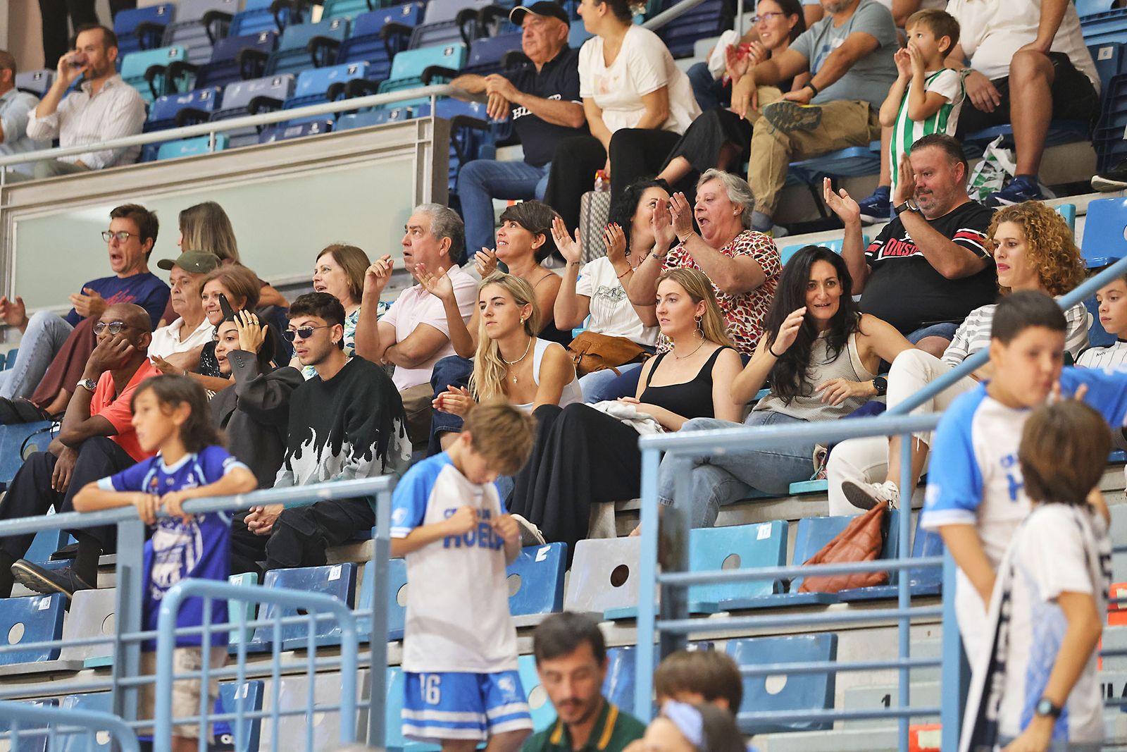 Imágenes del Ciudad de Huelva y el Real Betis en la Copa de España