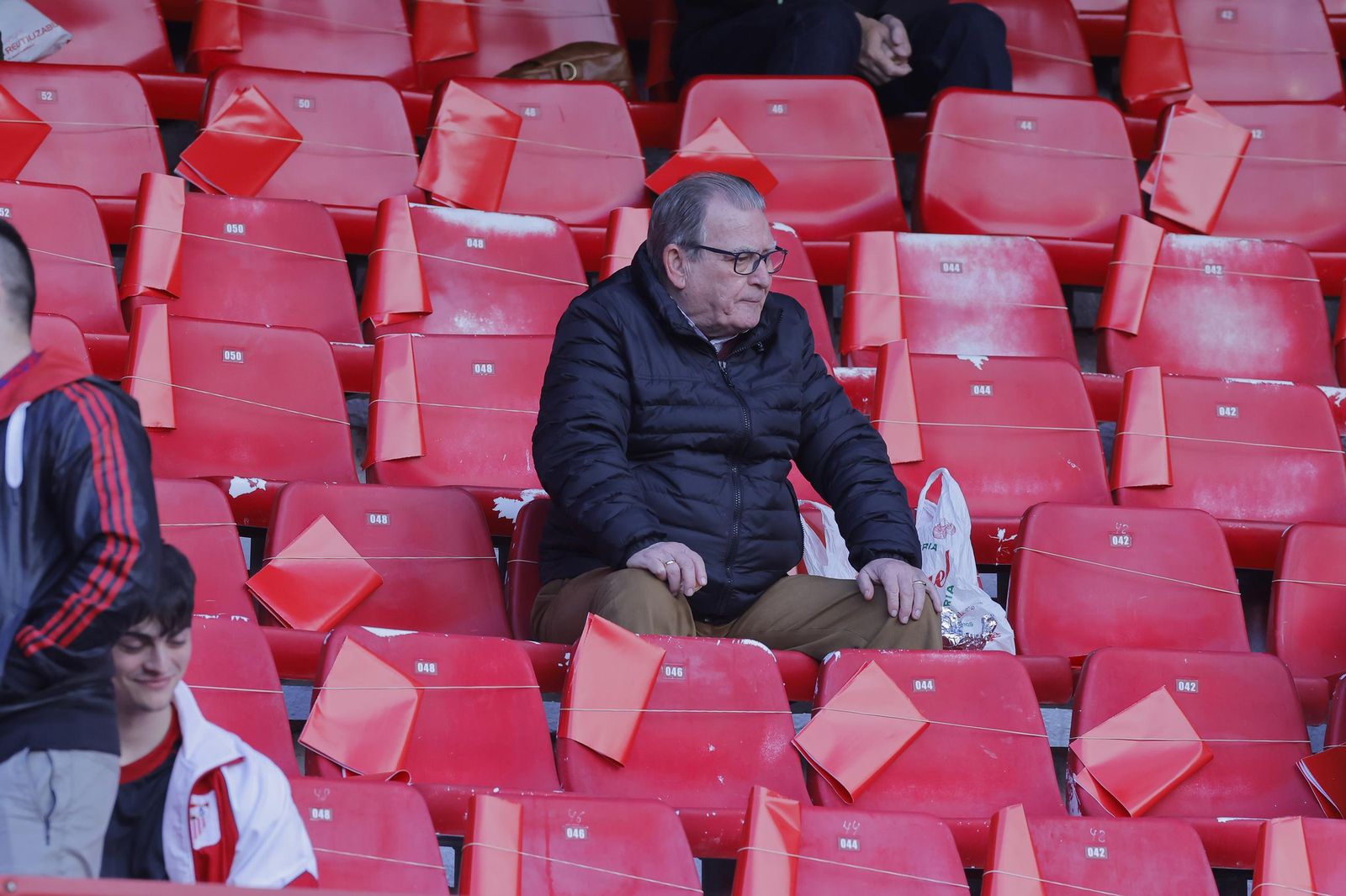 Búscate en las fotos del Sevilla -Betis