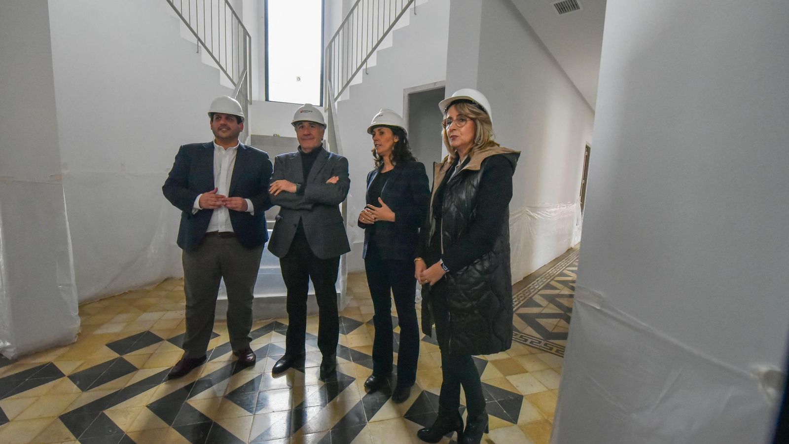 Jorge Vázquez, José Ignacio Landaluce, Yéssica Rodríguez y Pilar Pintor durante una visita institucional al museo, a finales de 2023. Jorge Vázquez, José Ignacio Landaluce, Yéssica Rodríguez y Pilar Pintor durante una visita institucional al museo, a finales de 2023.