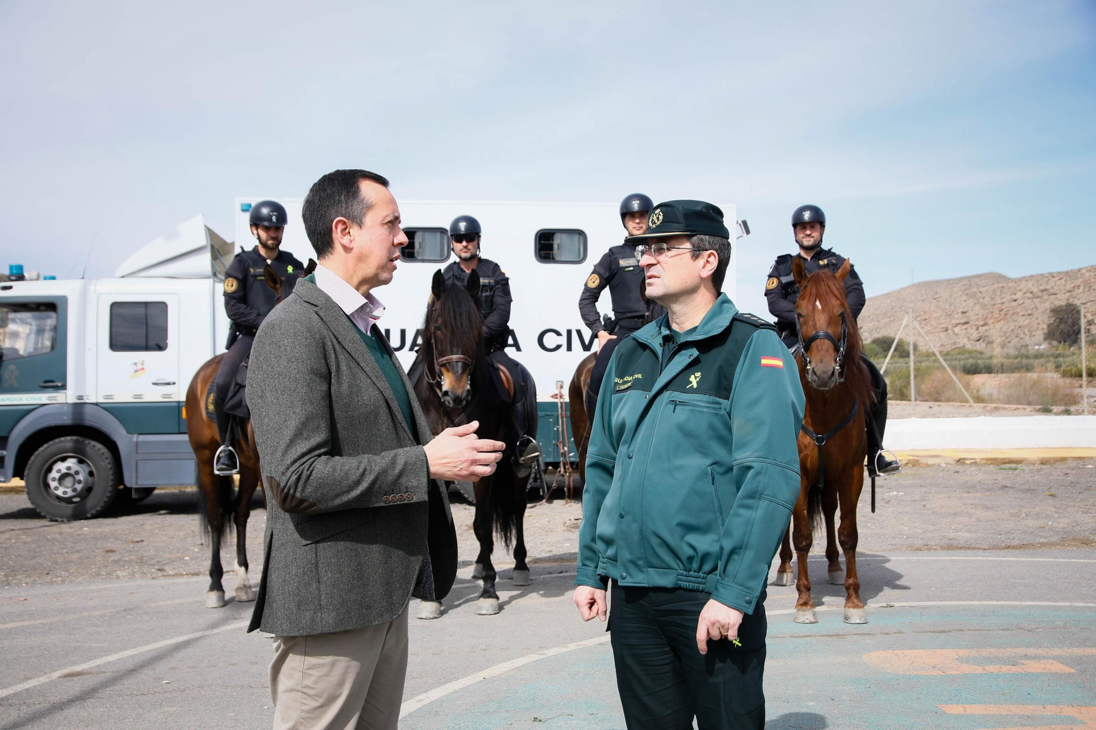 Imágenes del Escuadrón de Caballería de la Guardia Civil en Gádor.