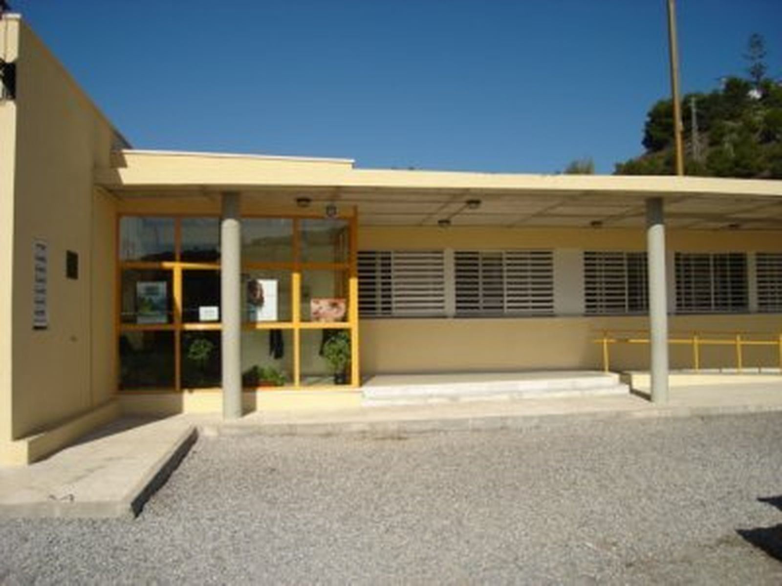 Almuñécar da luz verde a la reforma del Colegio Público Las Gaviotas en La Herradura