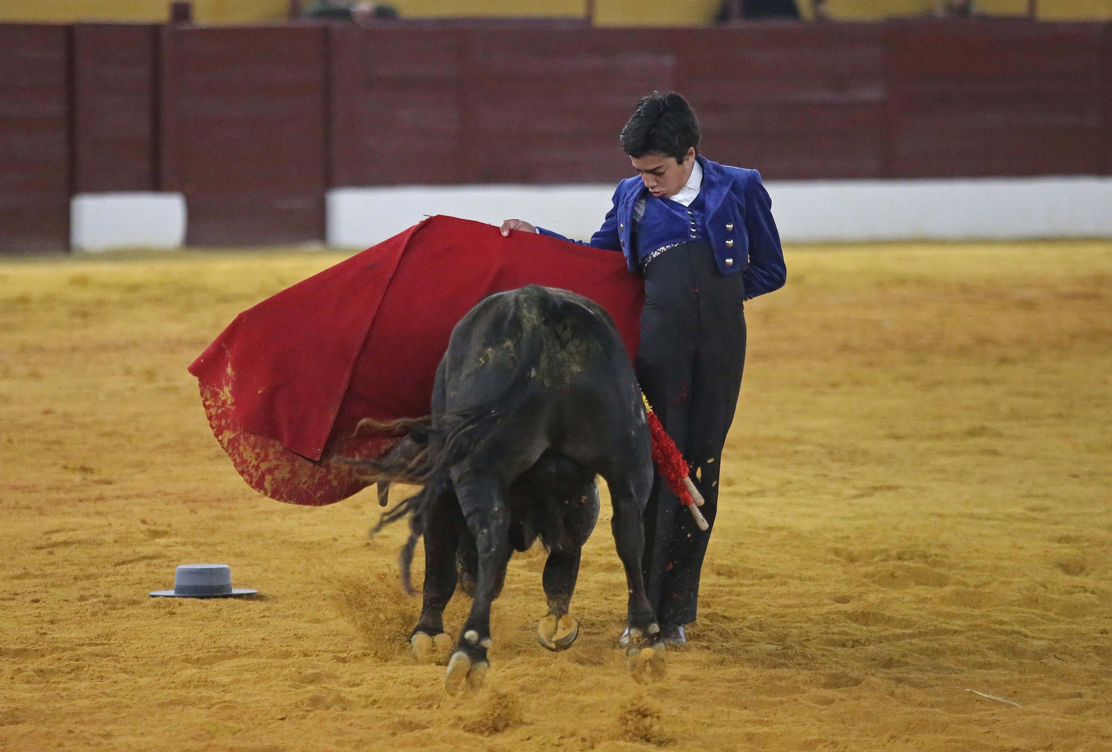 Fotos del festival taurino benéfico en La Línea