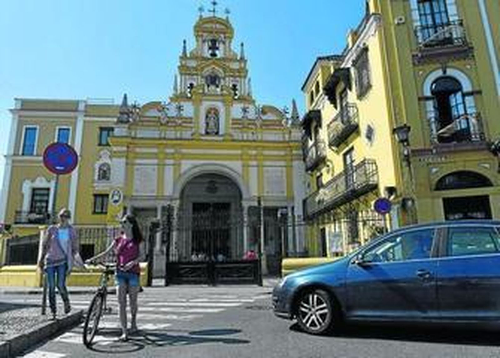 El Ayuntamiento creará una gran plaza delante de la basílica de la Macarena.