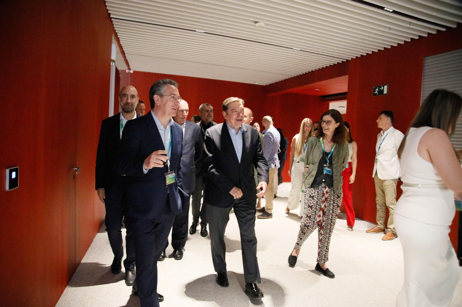 El ministro de Agricultura, Pesca y Alimentación, Luis Planas, visita el Centro Tecnológico Financiero del Grupo Cajamar en el Parque Científico-Tecnológico de Almería (PITA), en imágenes