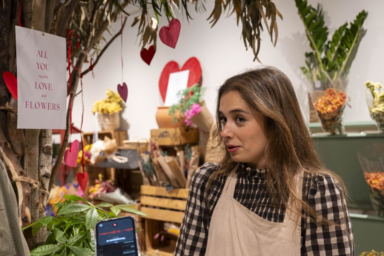 Tres comercios del centro de Almería lanzan un sorteo especial por San Valentín