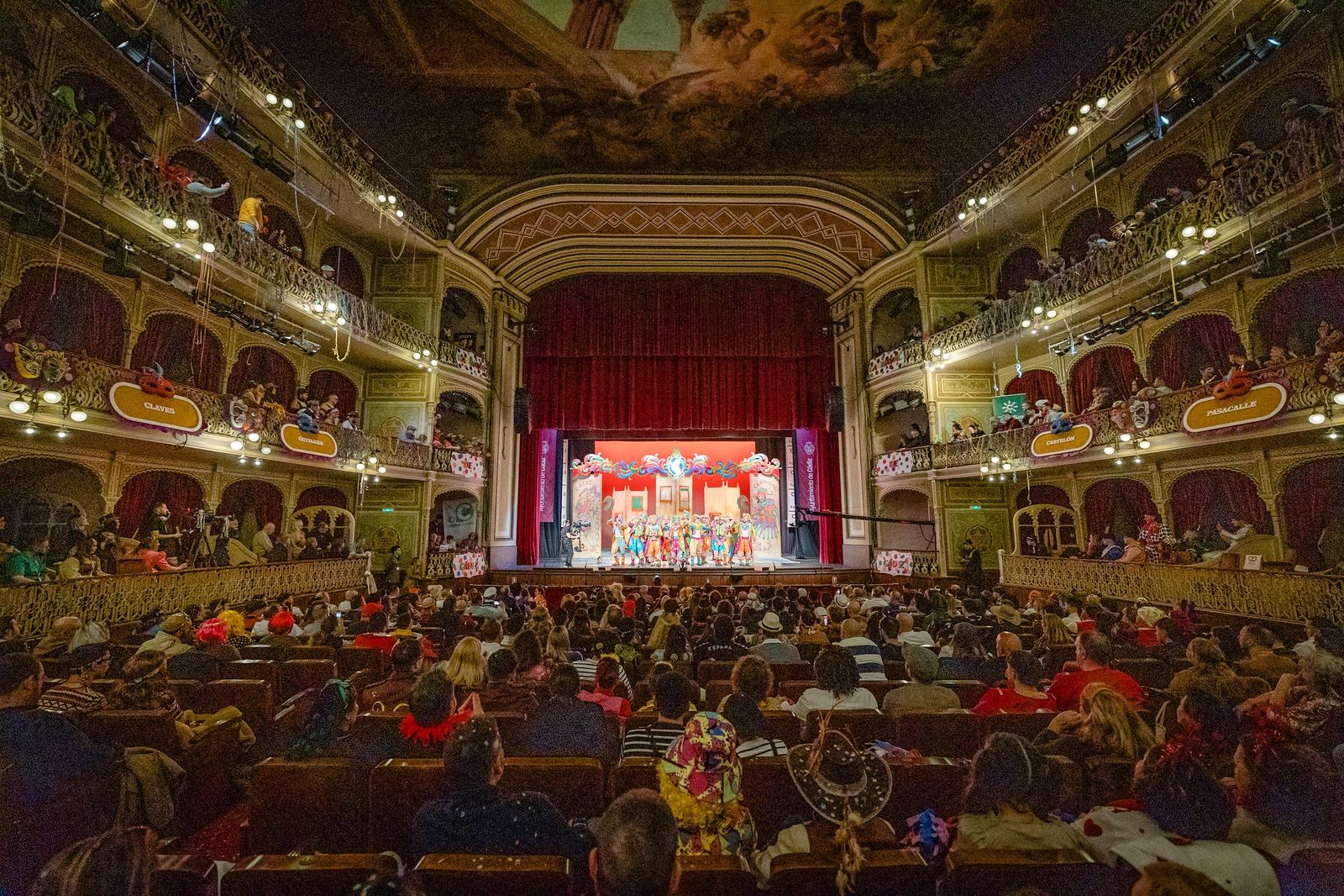 Búscate entre las mejores imágenes de la final del COAC 2026