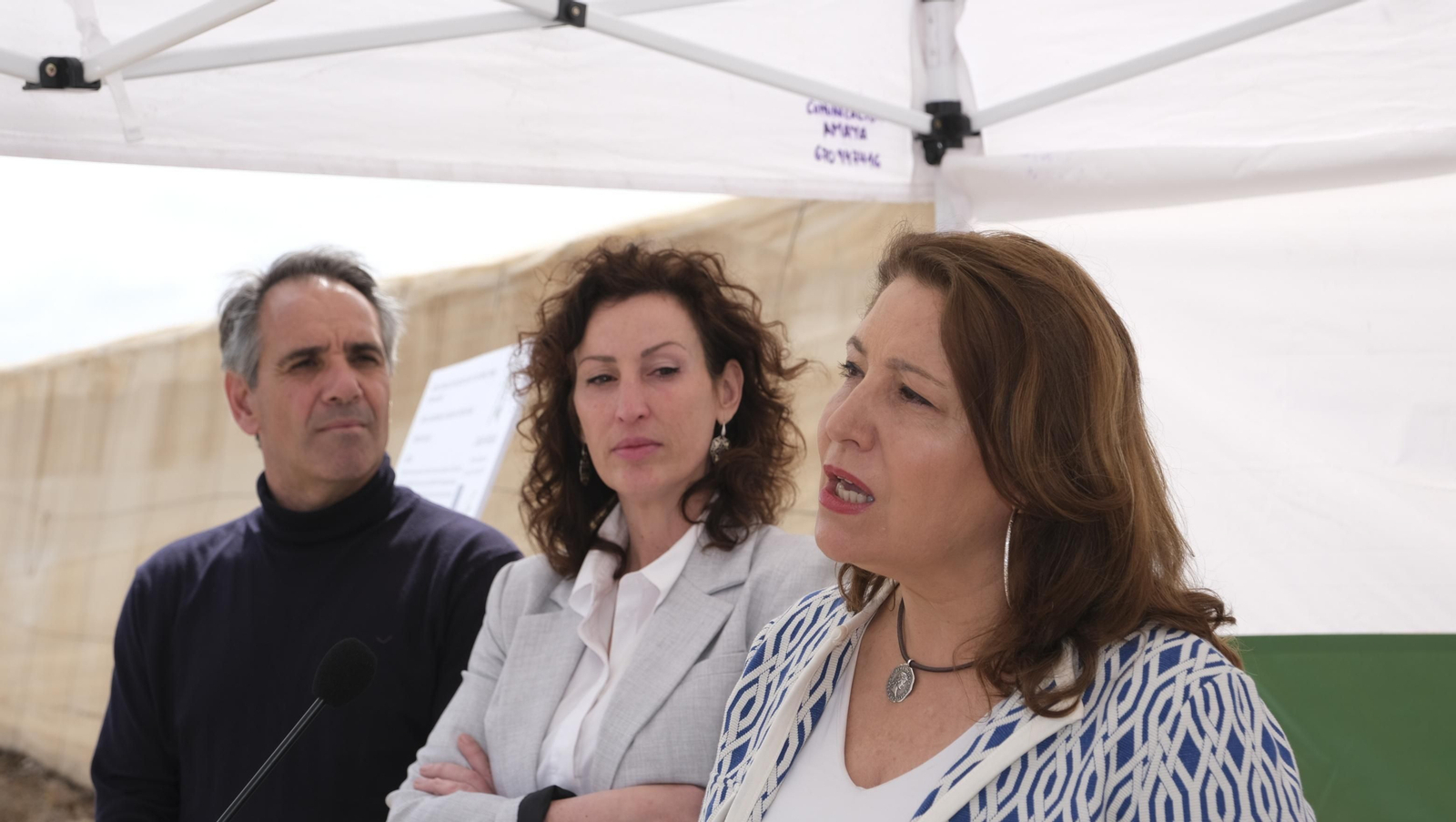 Imágenes de la visita a las obras del camino rural La Palmera