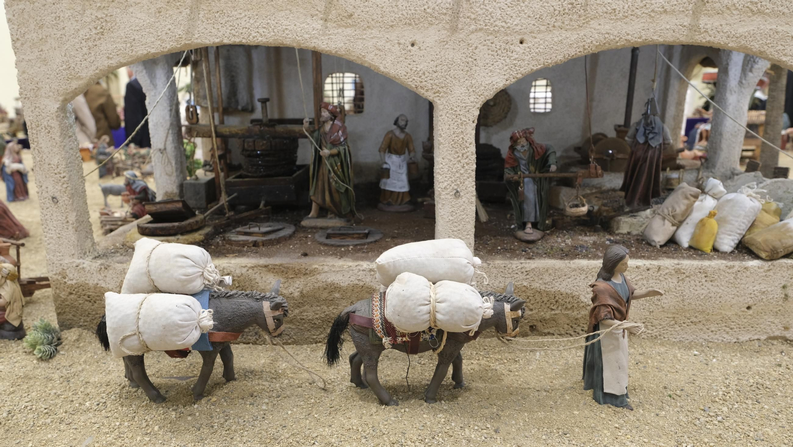 Llega la navidad con el Belén de Diputación de Almería, en imágenes