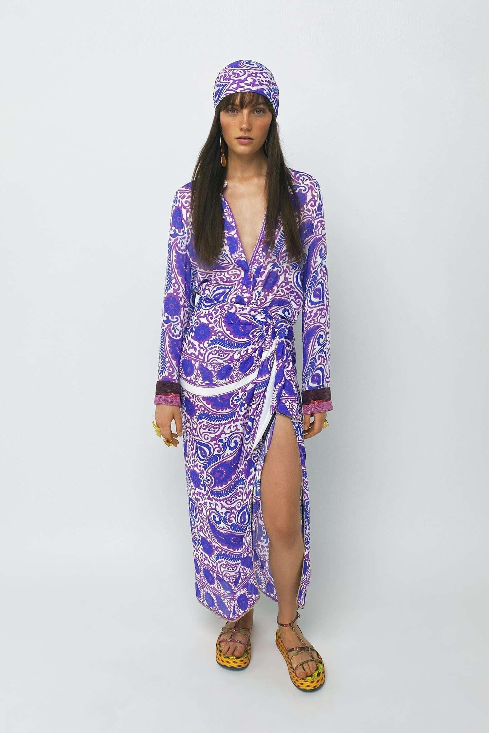 Falda pareo estampada de Zara.