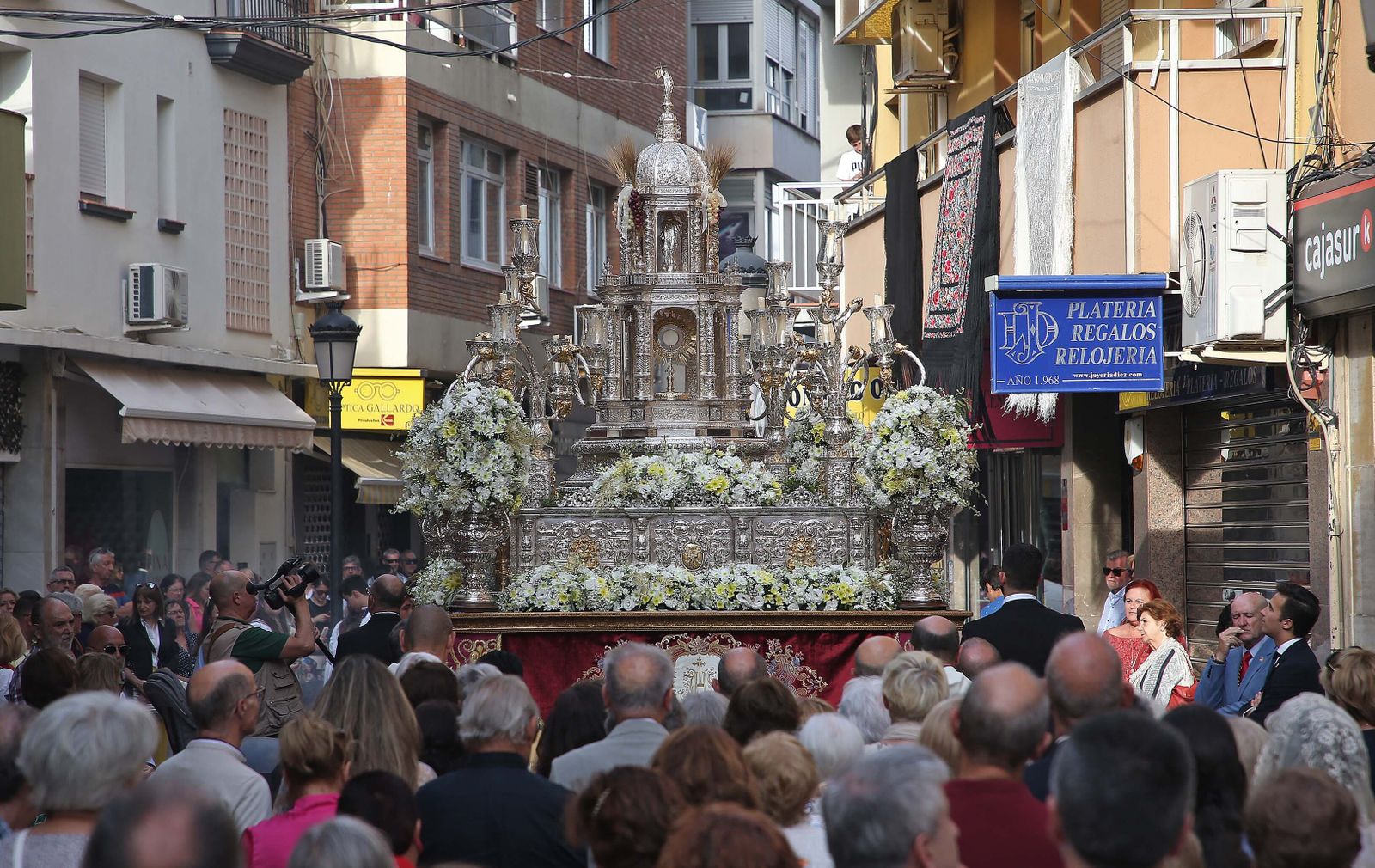 Las imágenes de la celebración del Corpus Christi en La Línea