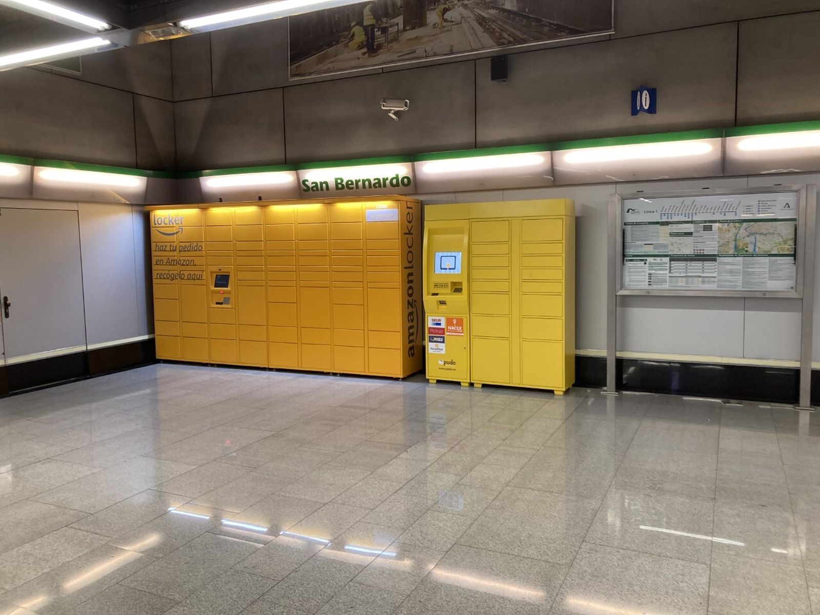 Las taquillas comerciales en la Estación de San Bernardo.